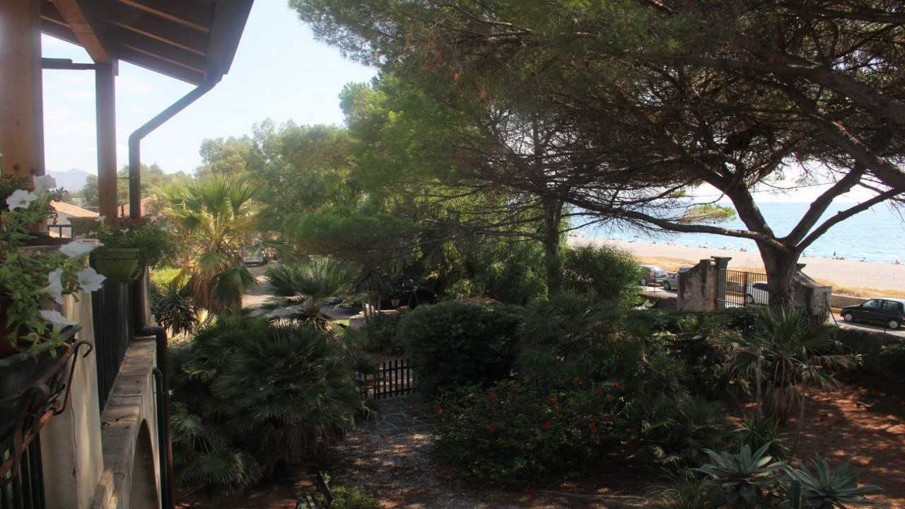 Il Giardino del Feotto - spazio camper e tende vicino Catania