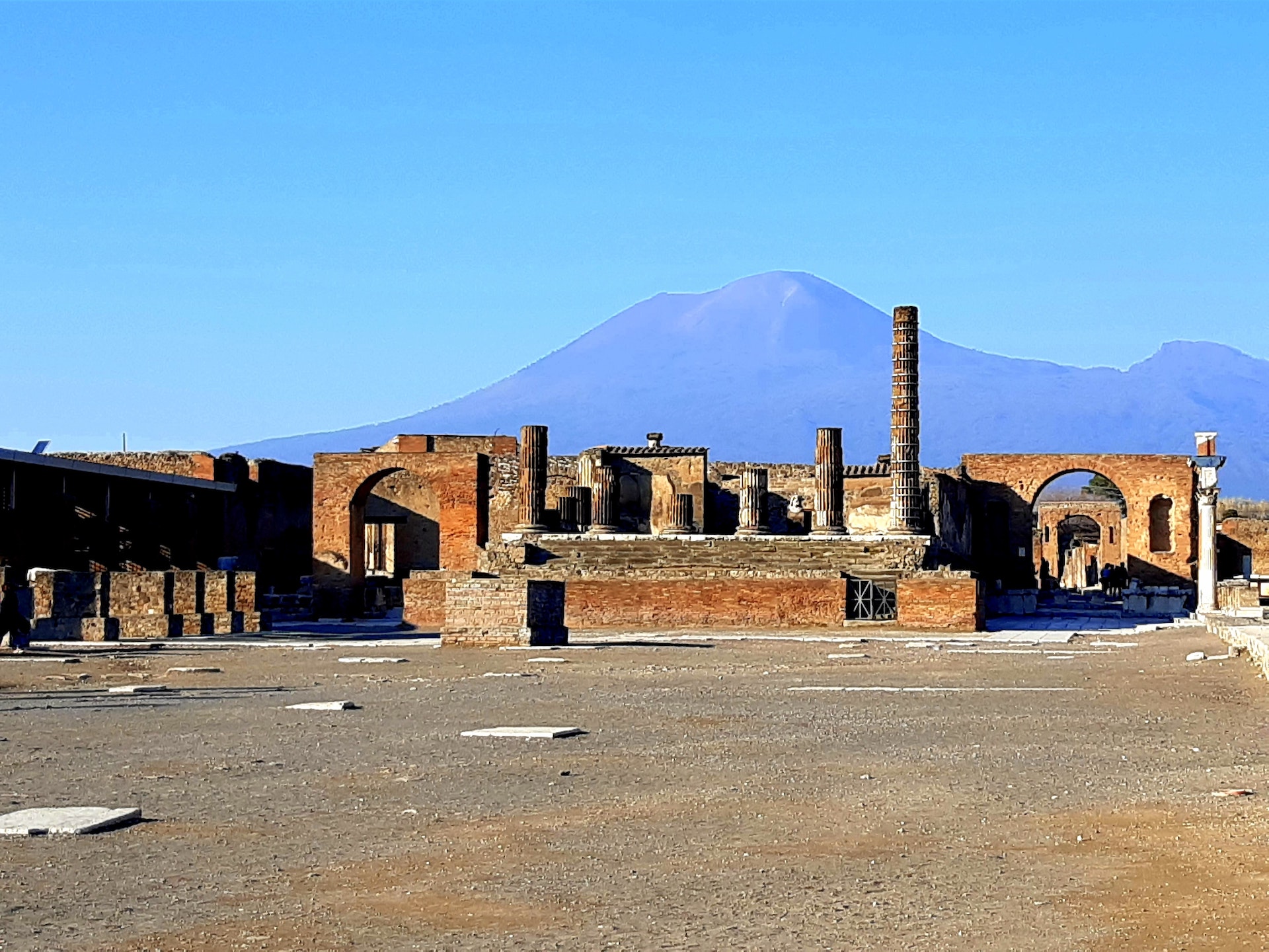 Pompei Parking Area for Tent and Camper
