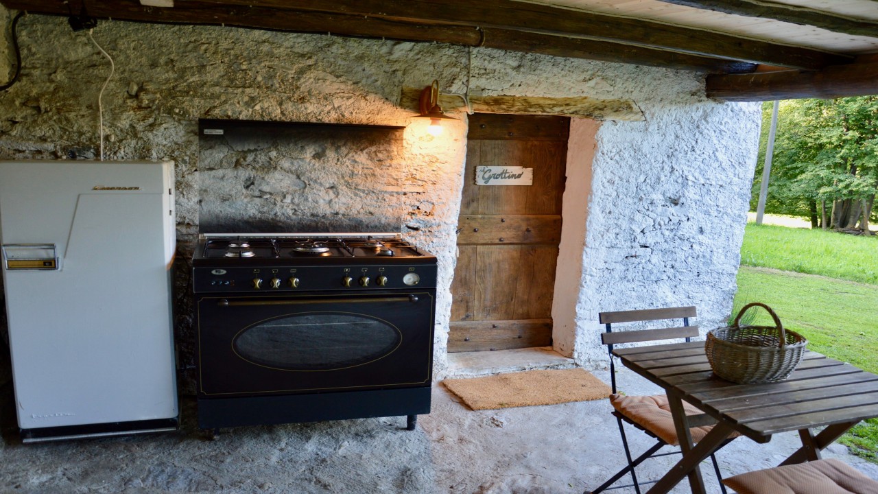 Country House Valchiusella - Room Grottino