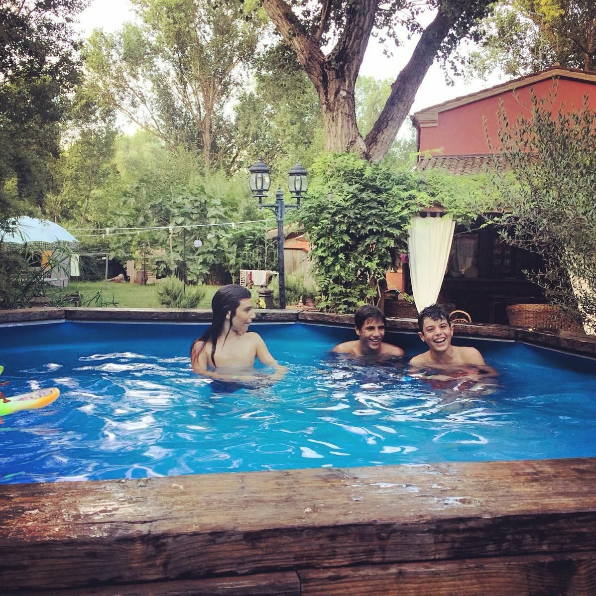 Piazzola in un grande giardino ombreggiato nei pressi di Ravenna