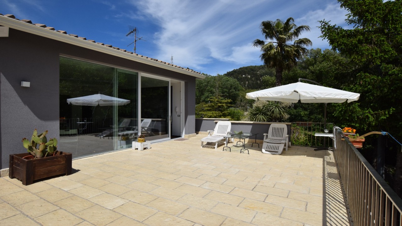 IRMINIO GARDEN Holiday home surrounded by nature in Ragusa Ibla