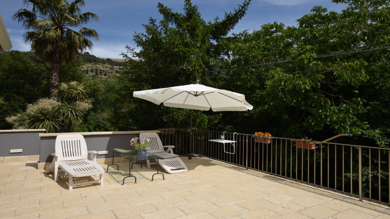 IRMINIO GARDEN Holiday home surrounded by nature in Ragusa Ibla