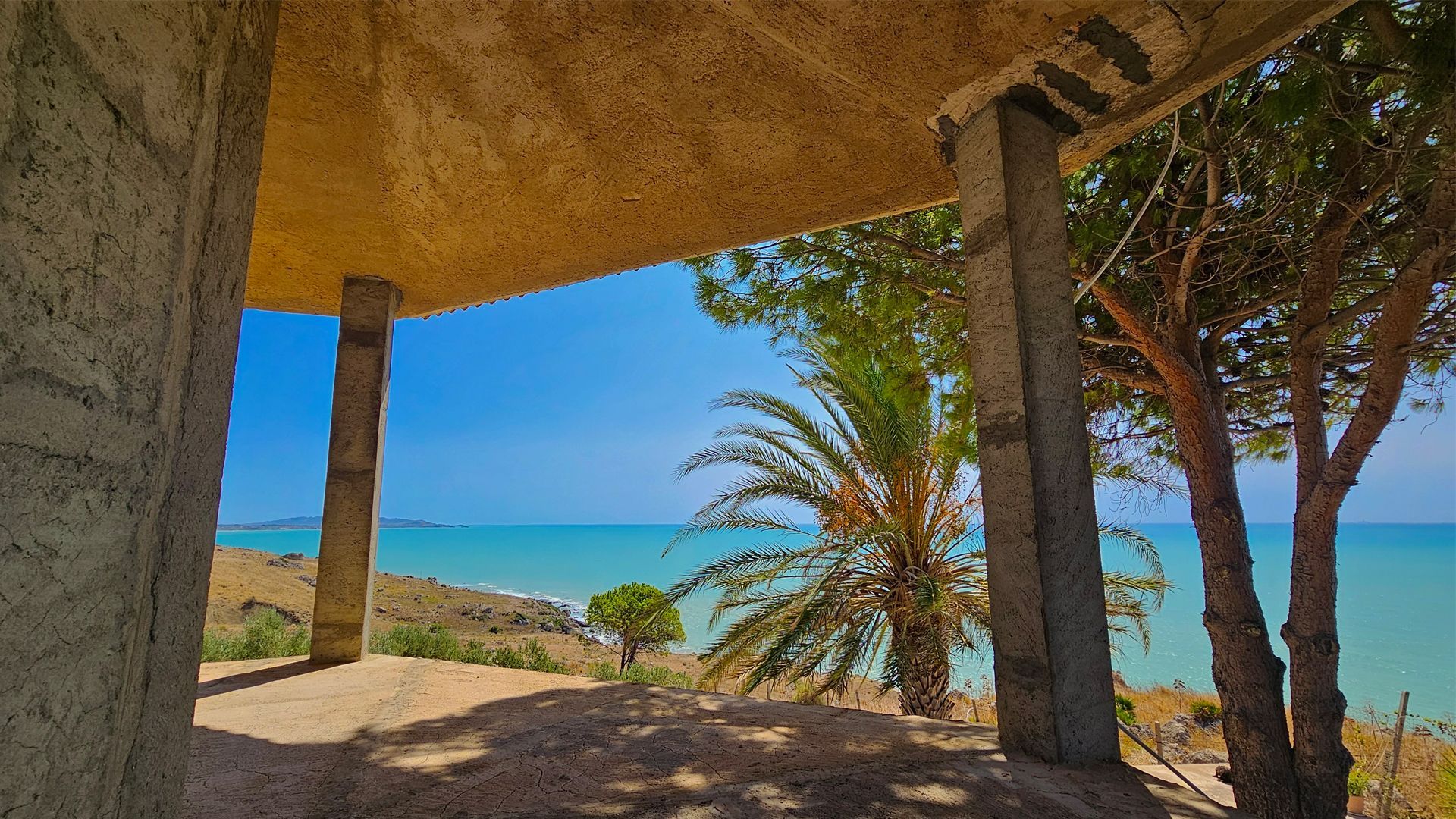 An unspoilt paradise in a protected oasis in Agrigento