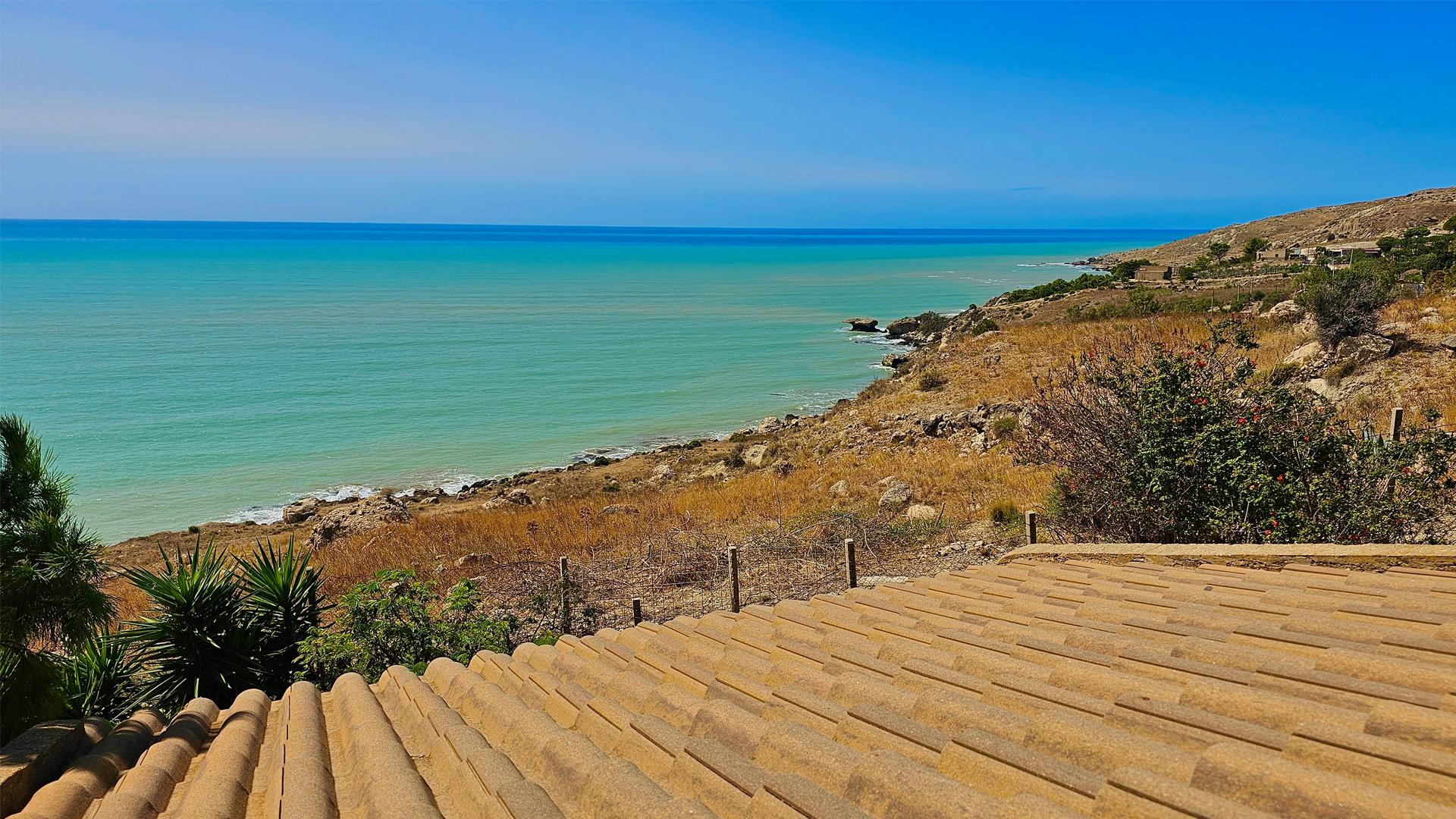 An unspoilt paradise in a protected oasis in Agrigento