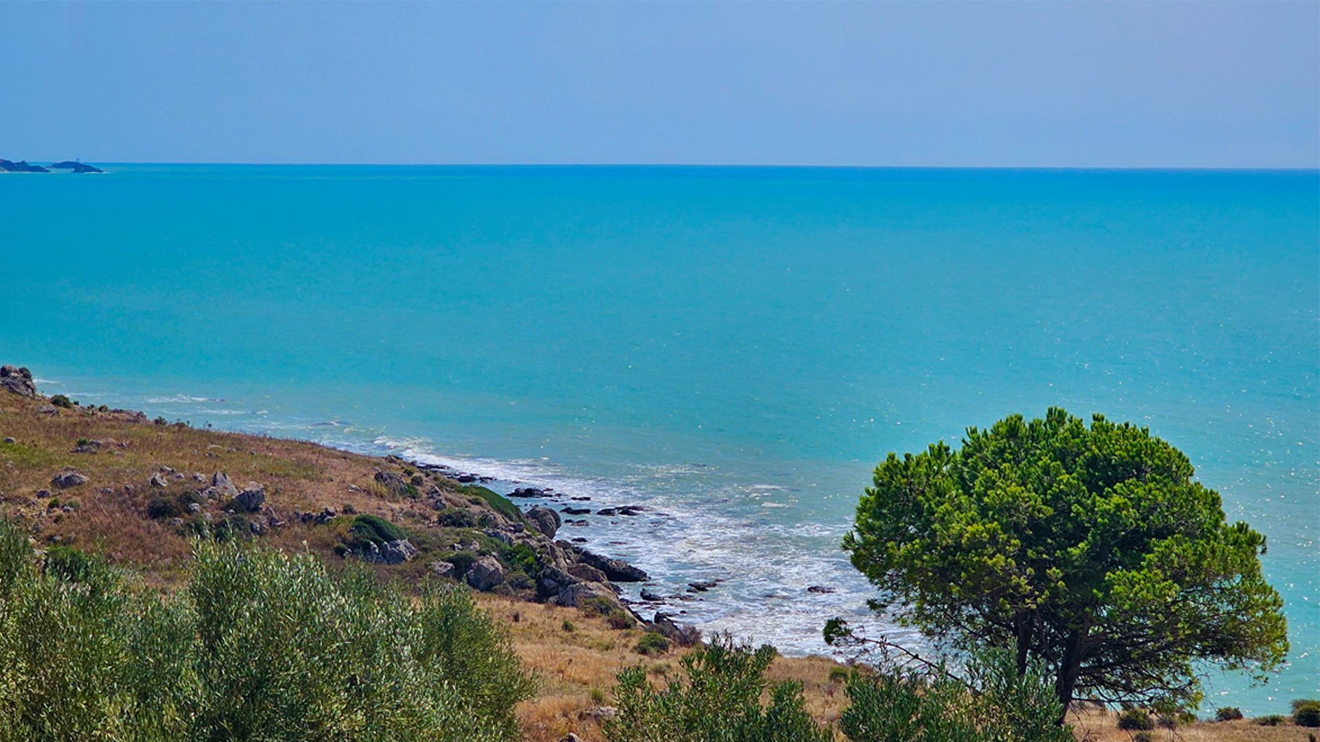 An unspoilt paradise in a protected oasis in Agrigento