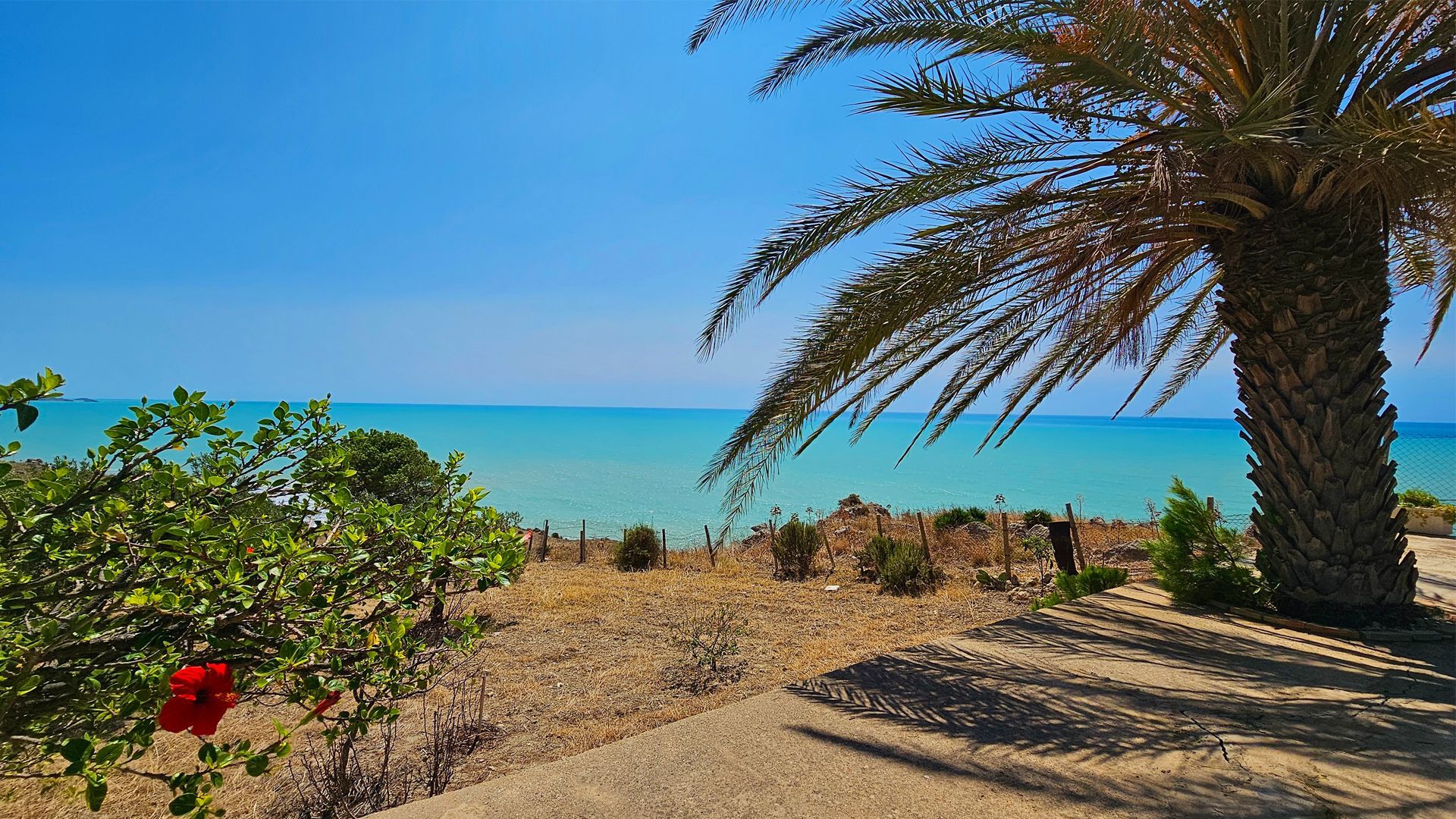An unspoilt paradise in a protected oasis in Agrigento