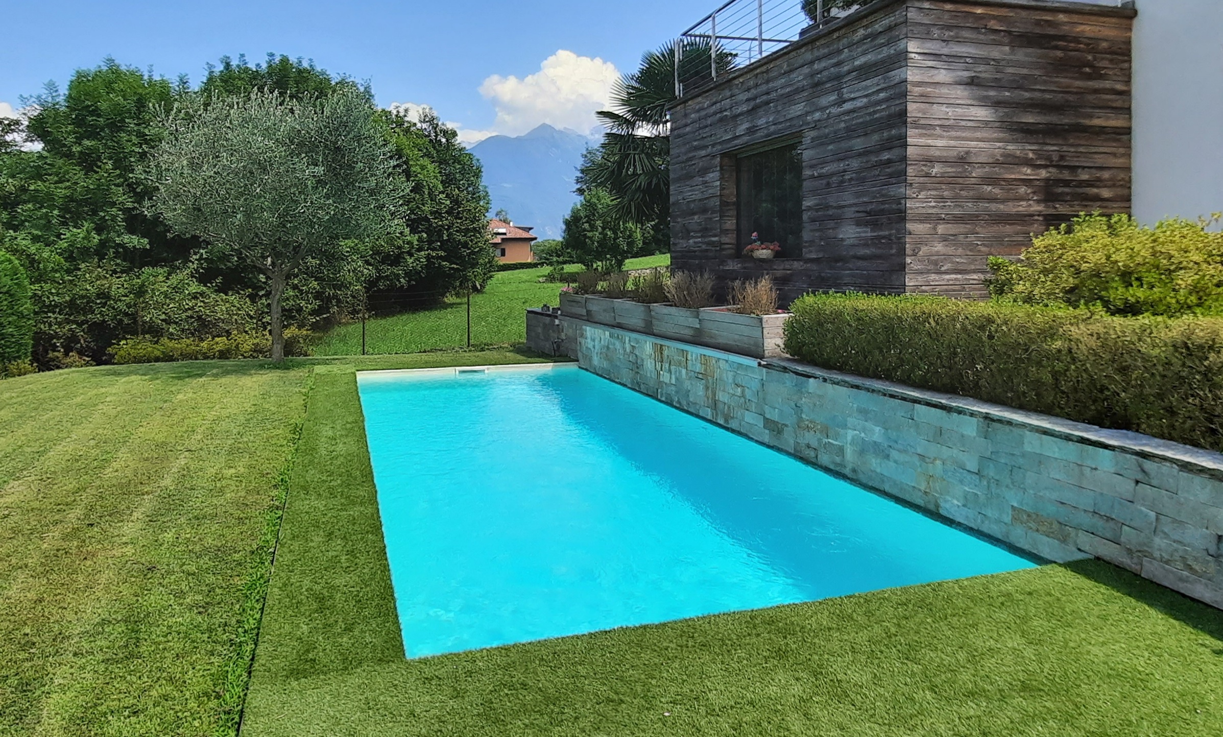 Glamping avec piscine avec vue sur le lac