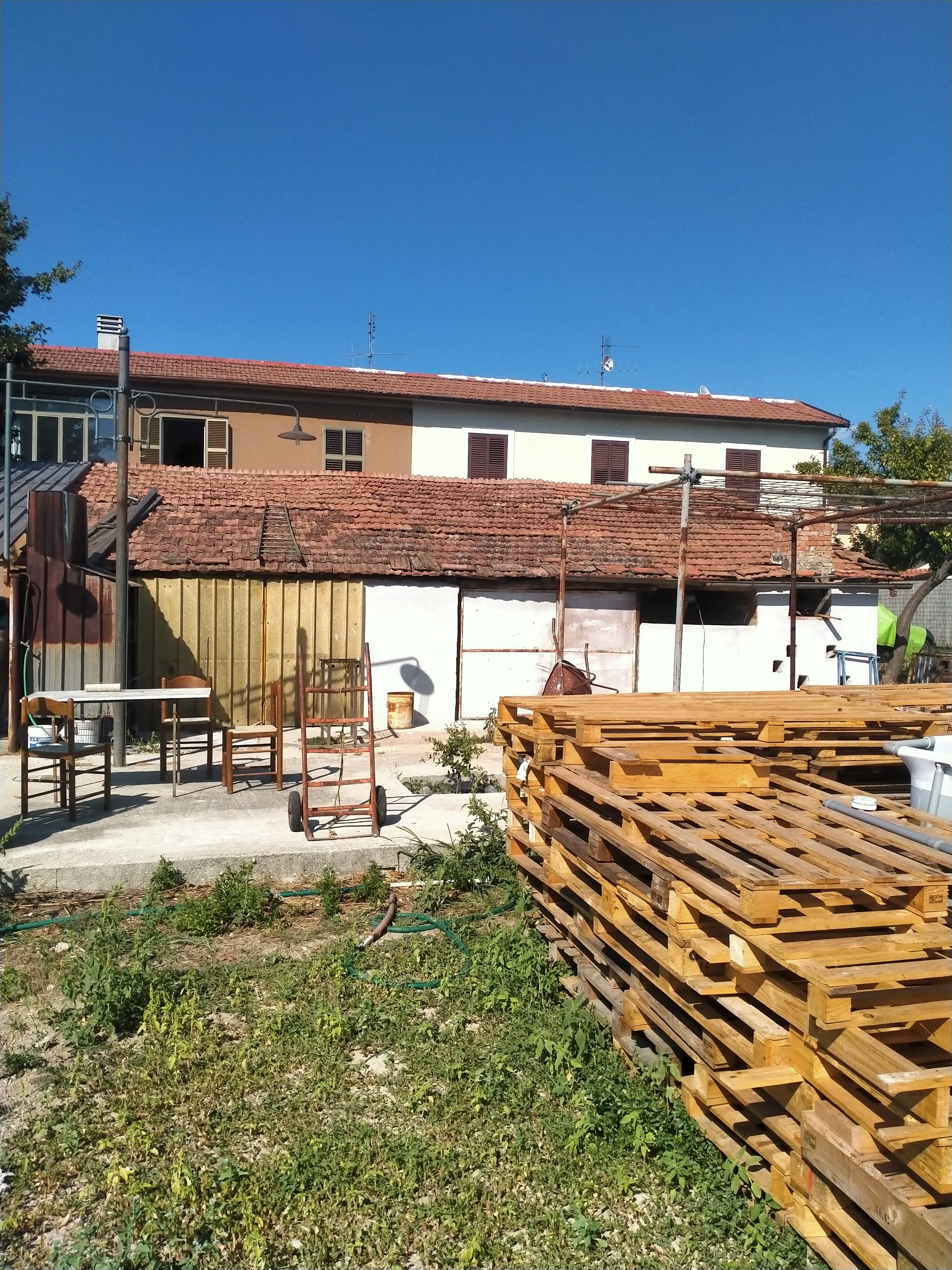 Geräumiger Garten mit Campingkapazitäten, Kostenerstattung
