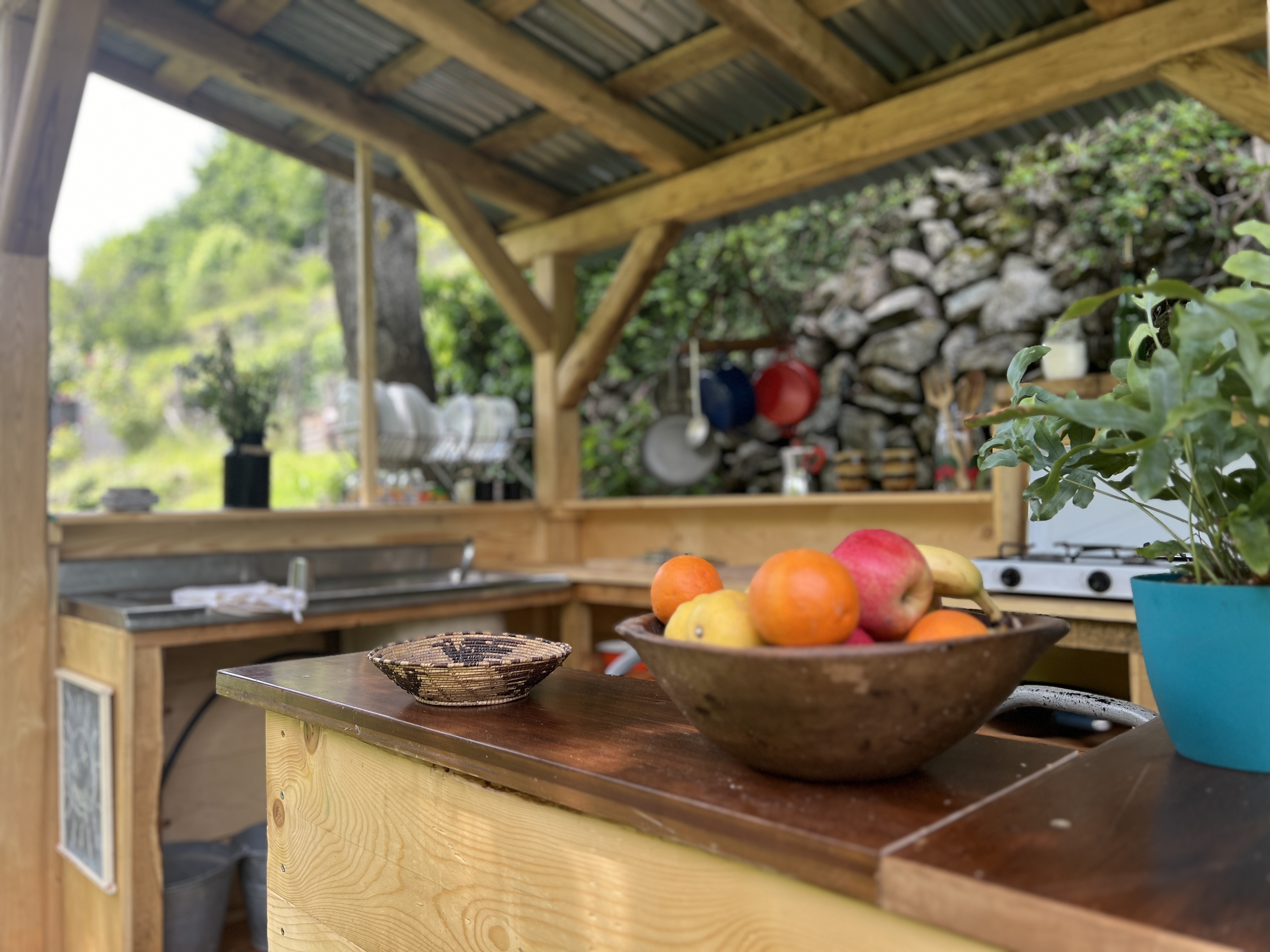 La tenda sul fiume con SPA naturale