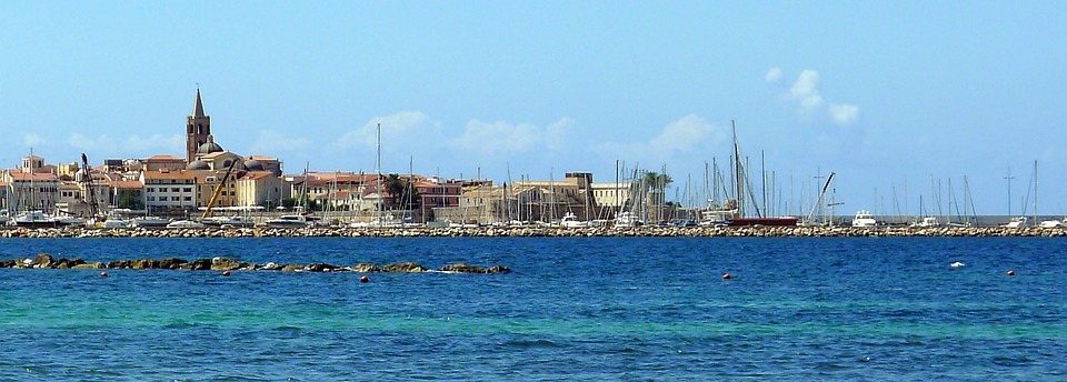 Campervan ready for your stay near Alghero