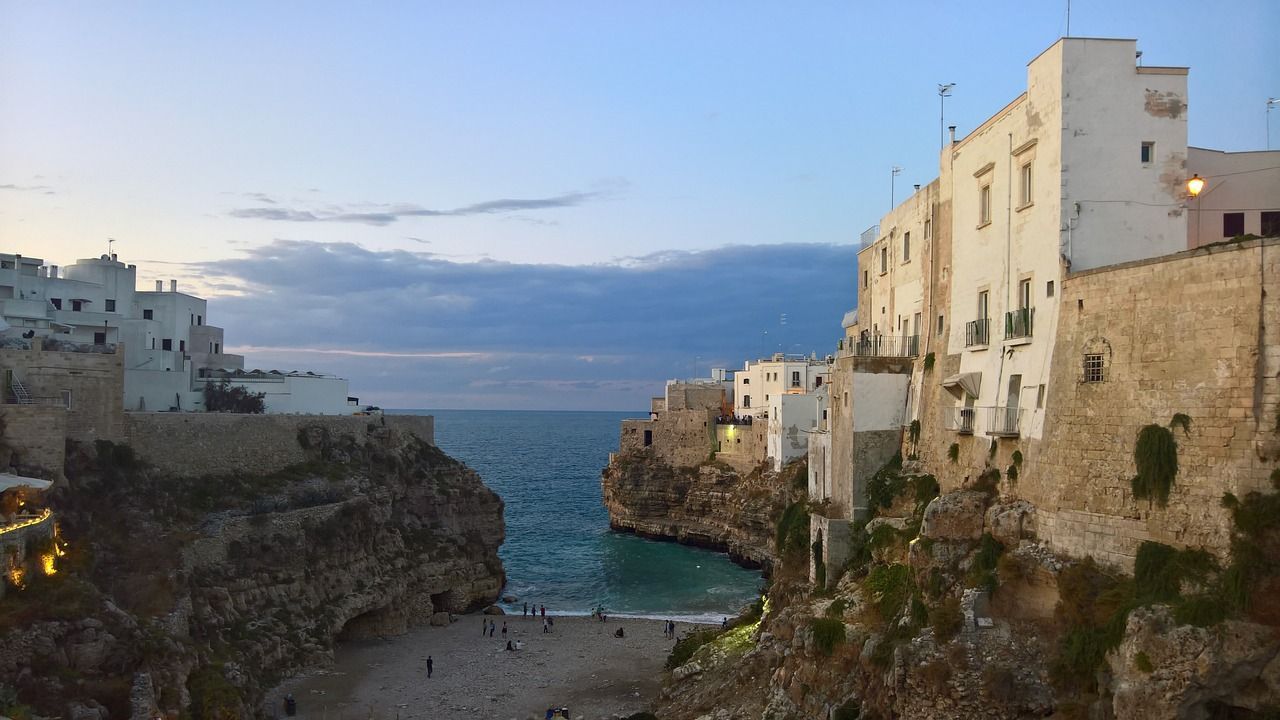 Notte nel Trullo: Il fascino incantevole della Puglia