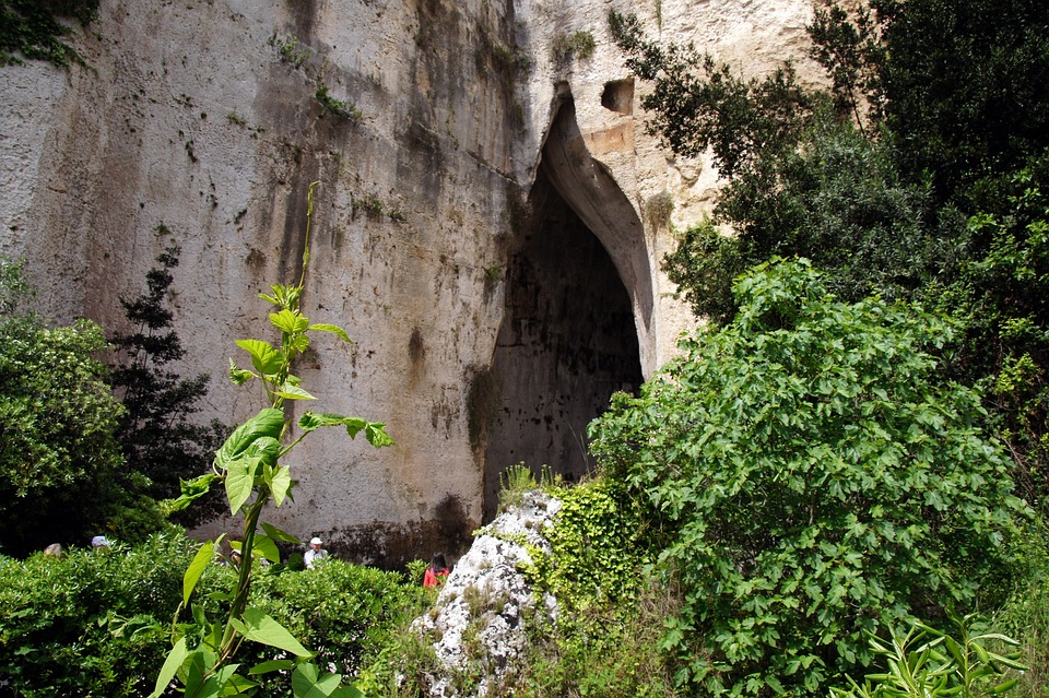 Villa del 700 per campeggiare in natura a Siracusa