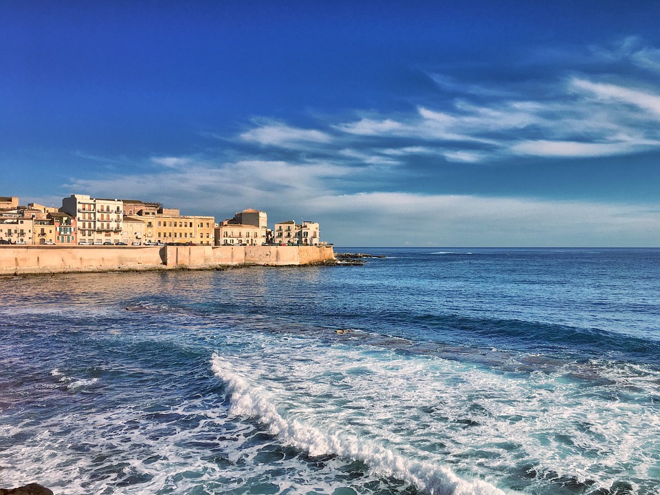 Villa del 700 per campeggiare in natura a Siracusa