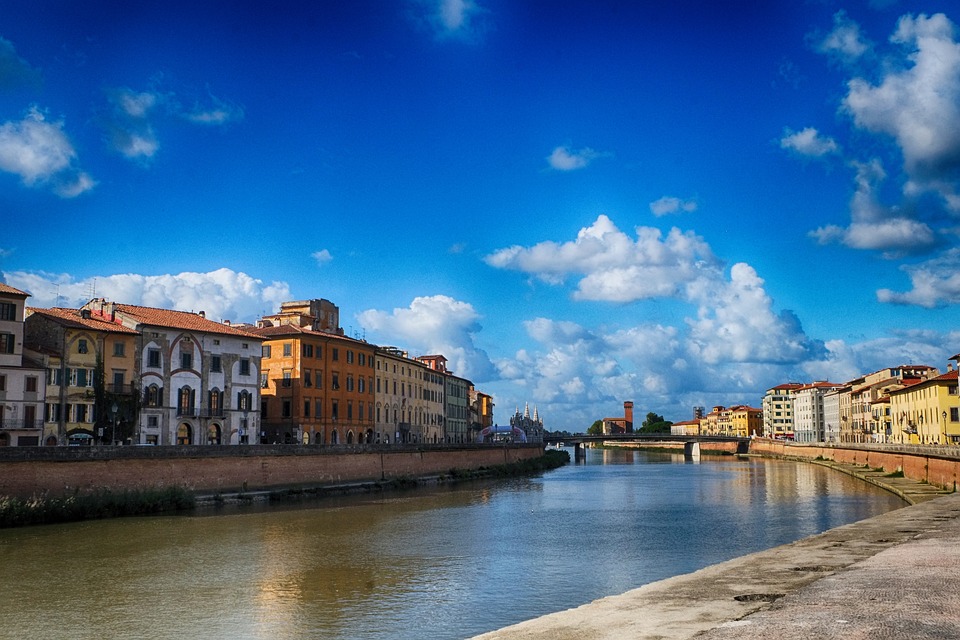 Fra Pisa e Firenze, Lucca e Siena in aperta campagna a 800 mt dalla FIPILI
