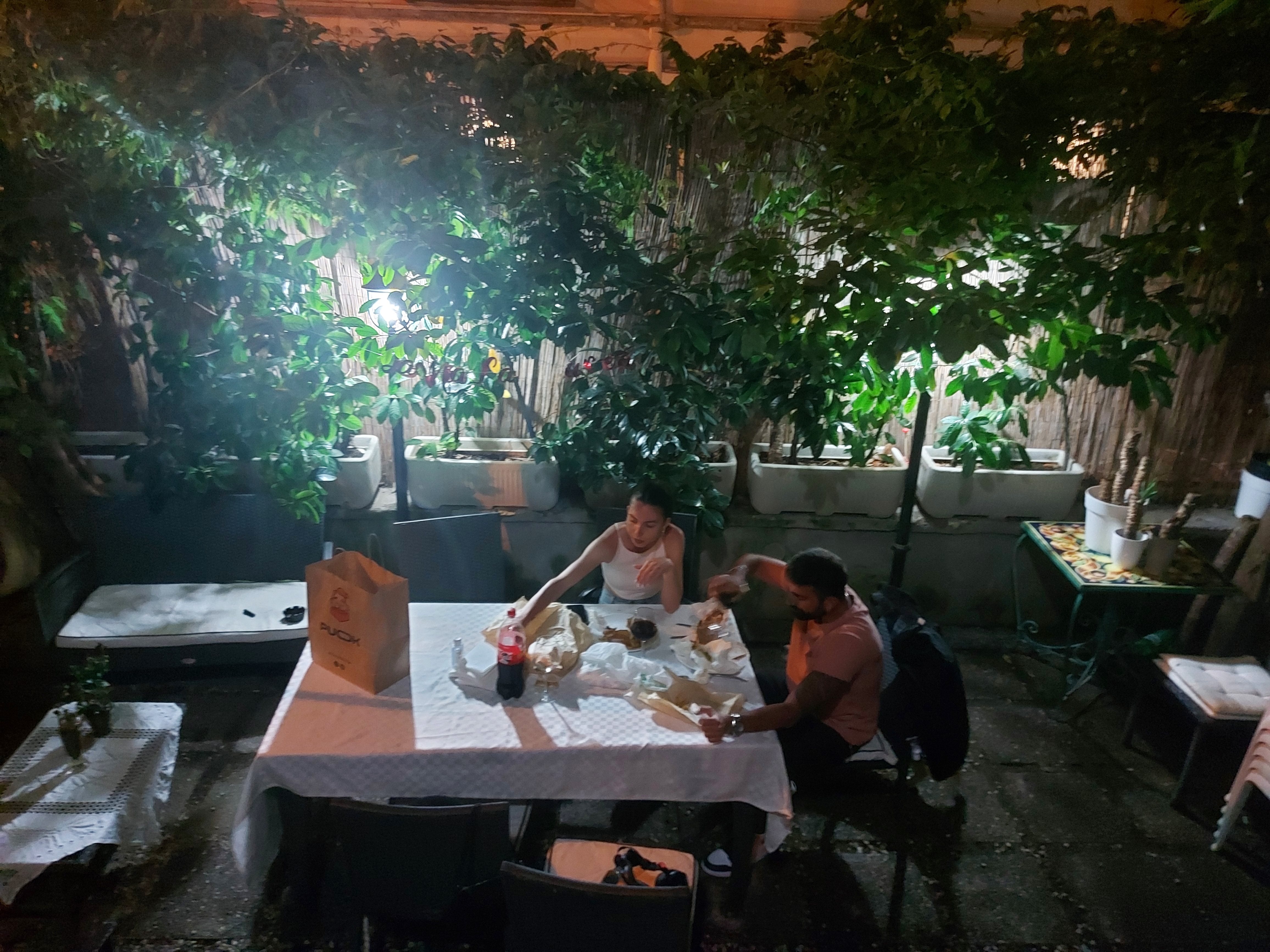 Spazio esterno a Napoli