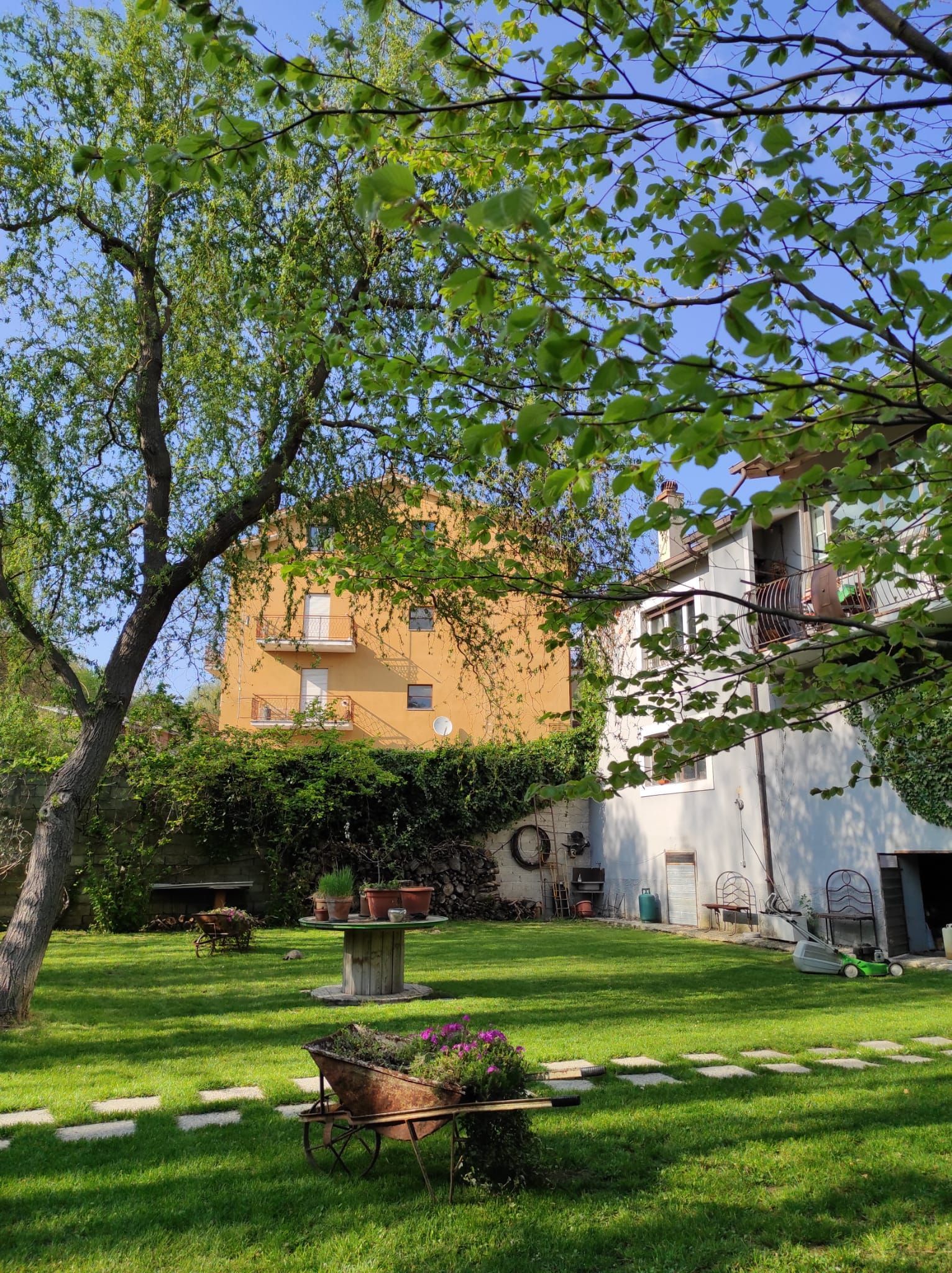 Giardino per tende nell'Aquila