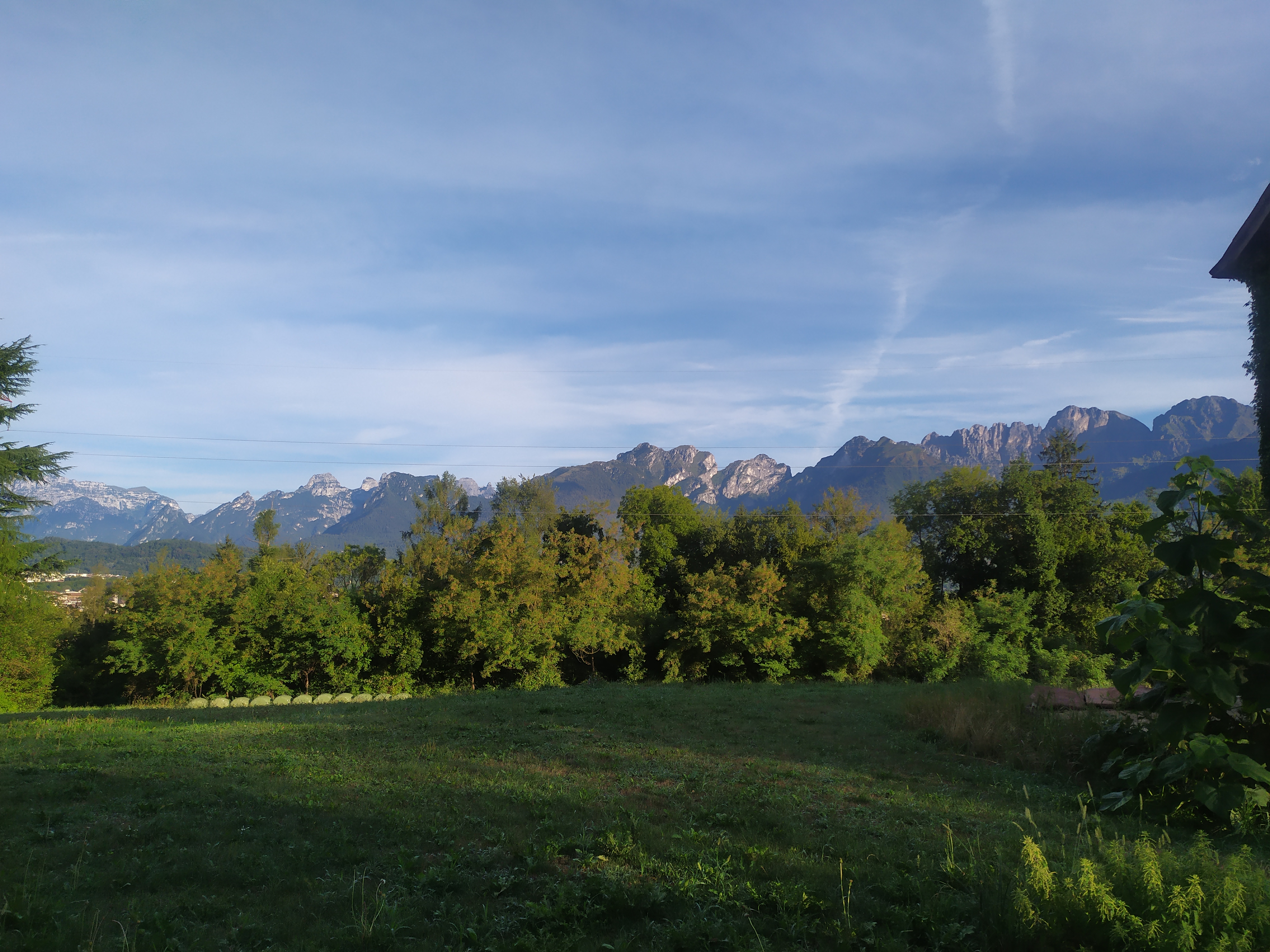 Spazio in aperta campagna sulle Dolomiti Bellunesi