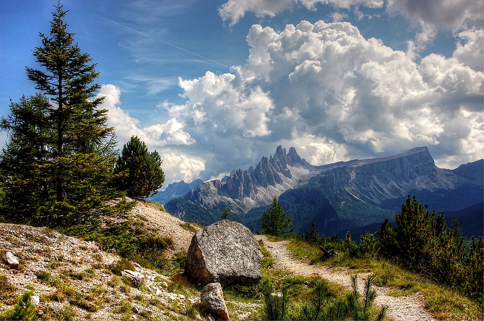 Spazio in aperta campagna sulle Dolomiti Bellunesi
