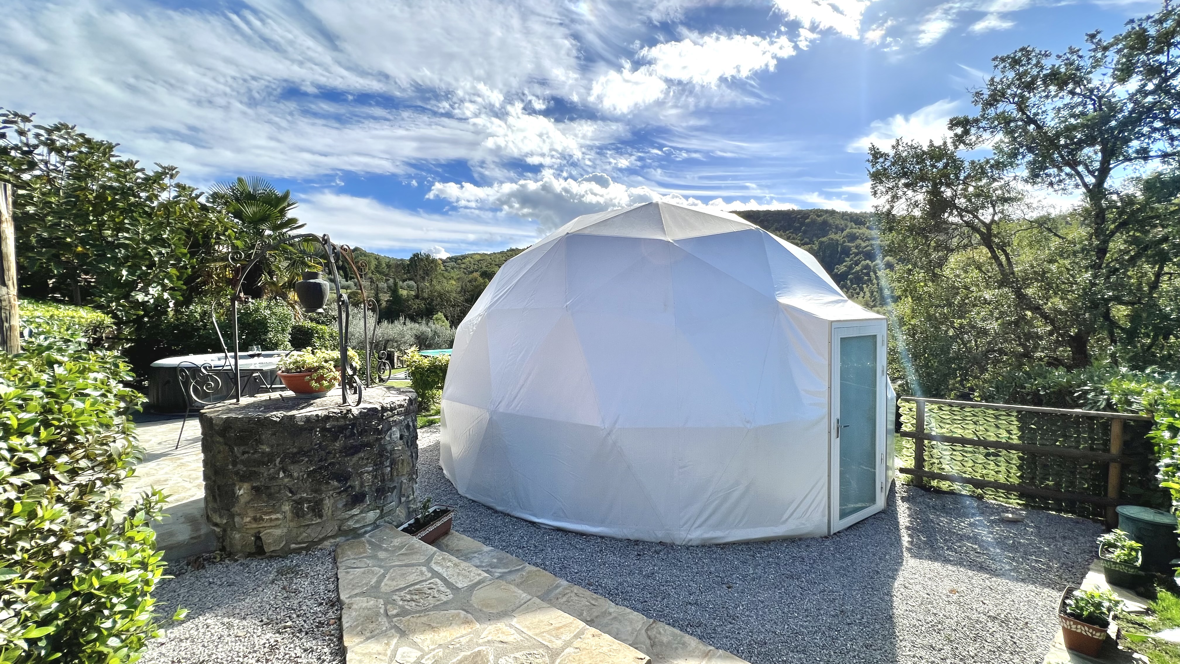 Glamping in cupola geodetica in Umbria