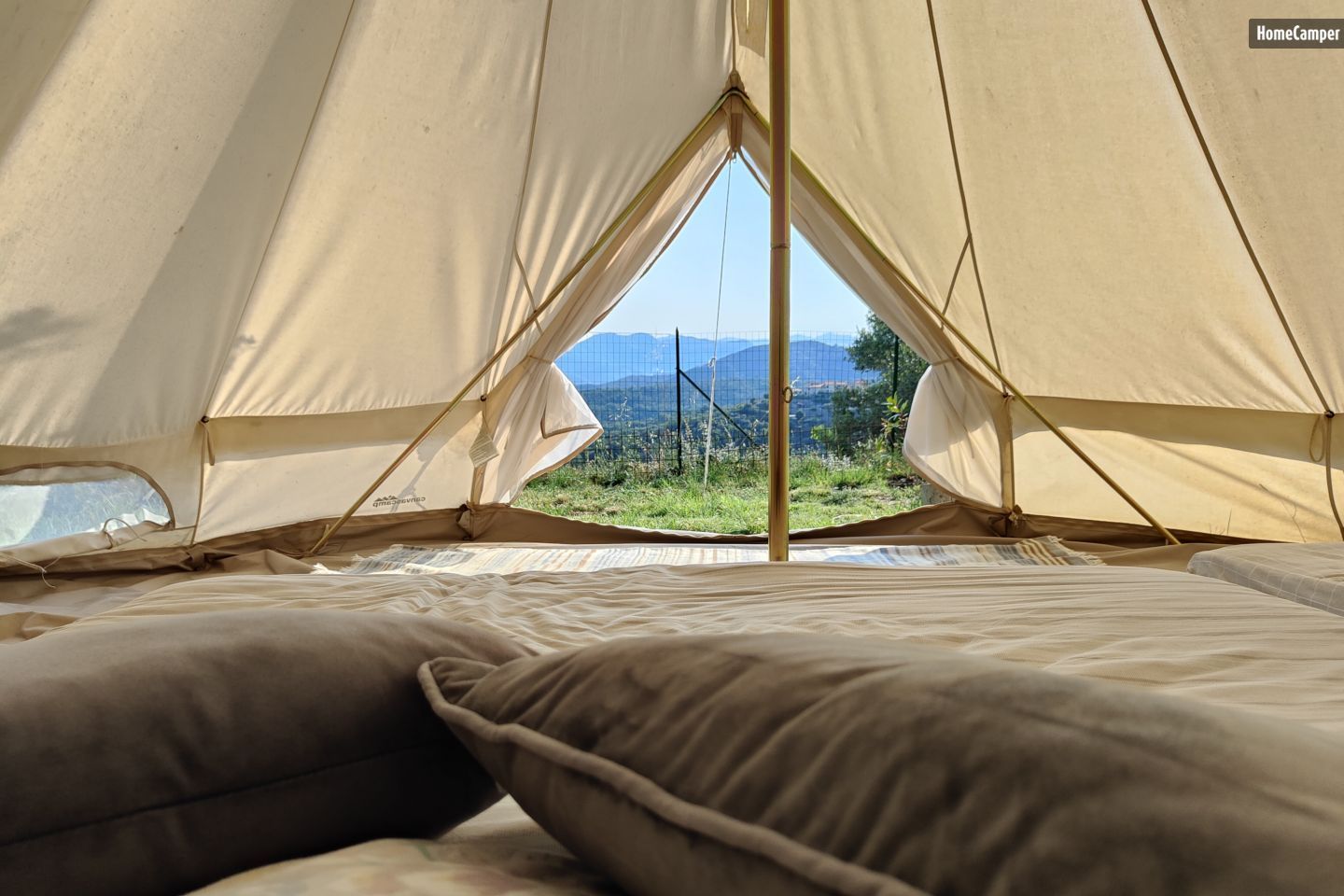 Bell Tent immersa nella natura di Arnasco, nel Ponente ligure