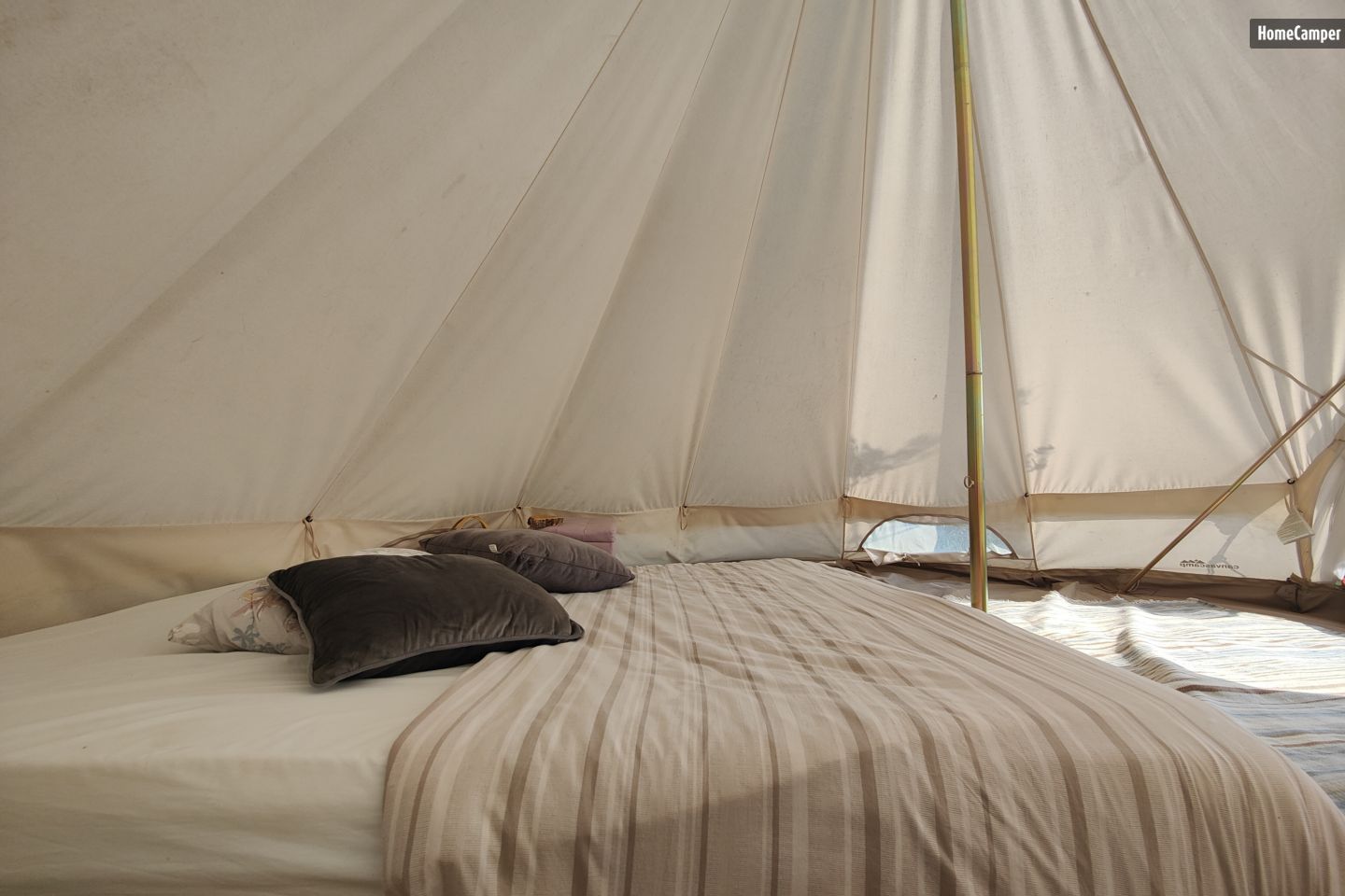 Bell Tent immersa nella natura di Arnasco, nel Ponente ligure
