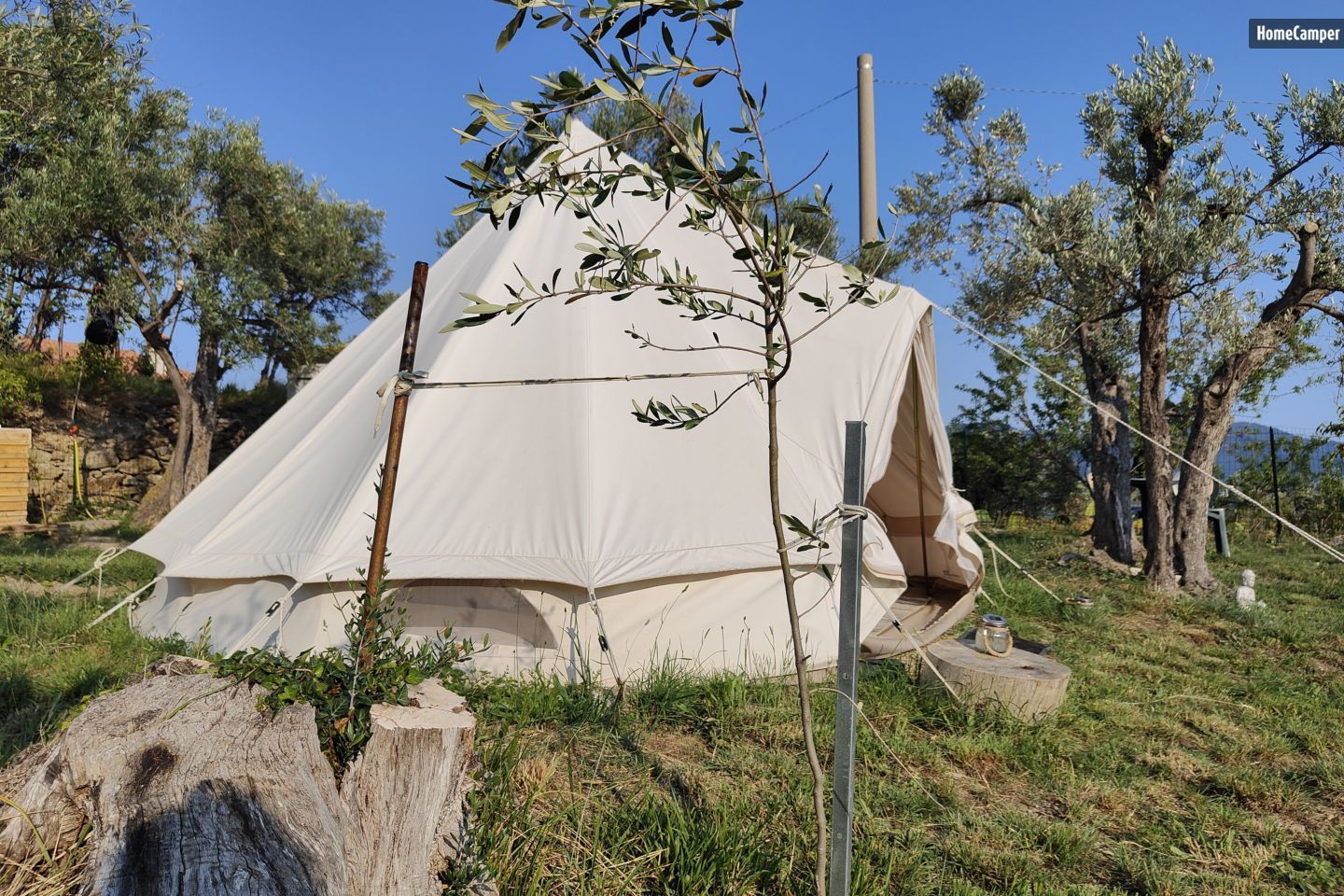 Bell Tent immersa nella natura di Arnasco, nel Ponente ligure