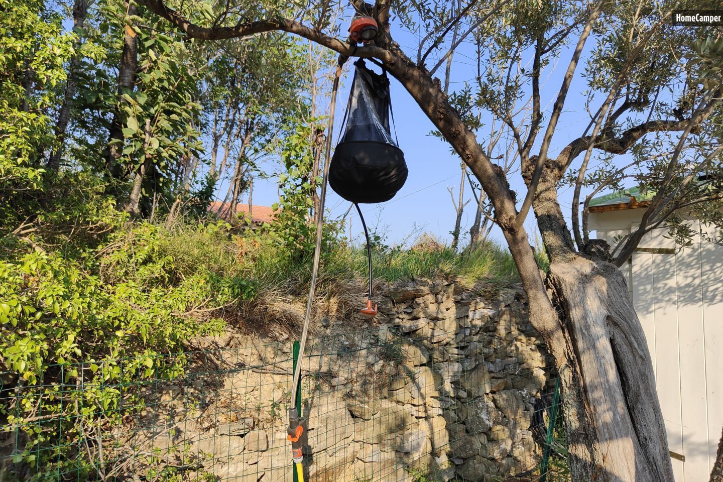 Bell Tent immersa nella natura di Arnasco, nel Ponente ligure