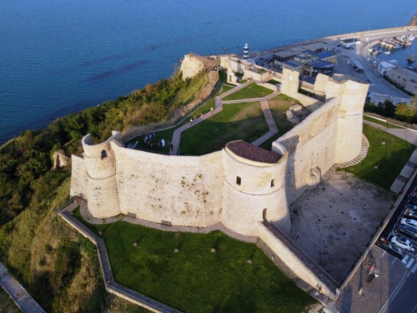 Area Camper, Roulotte e Tende sulla Costa dei Trabocchi