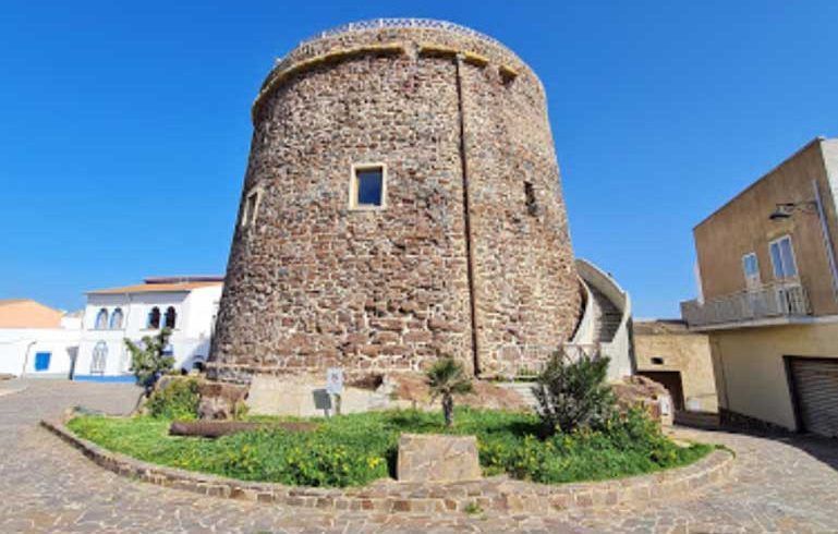 Roulotte in posizione panoramica a Calasetta, nel Sud Sardegna