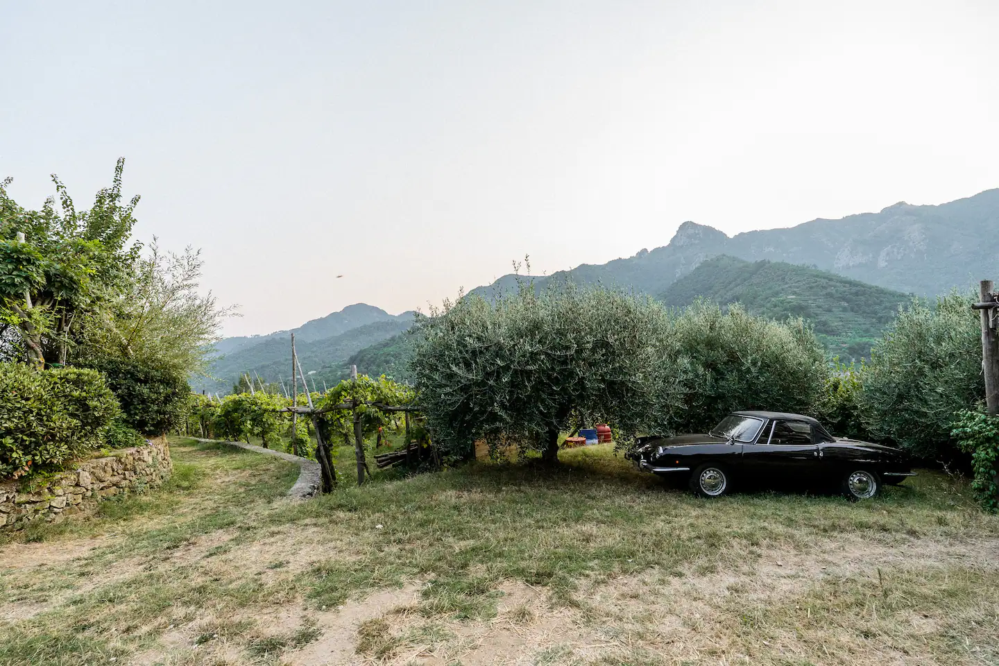 Oldtimer-Wohnwagen an der Amalfiküste (Tramonti)