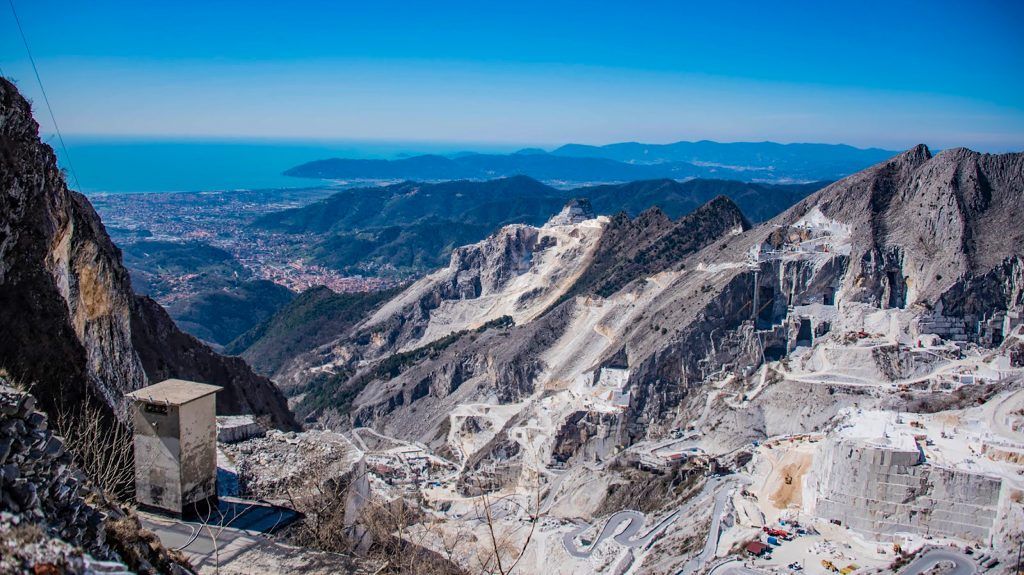 Sky room Carrara: soggiorno sotto le stelle con SPA e colazione