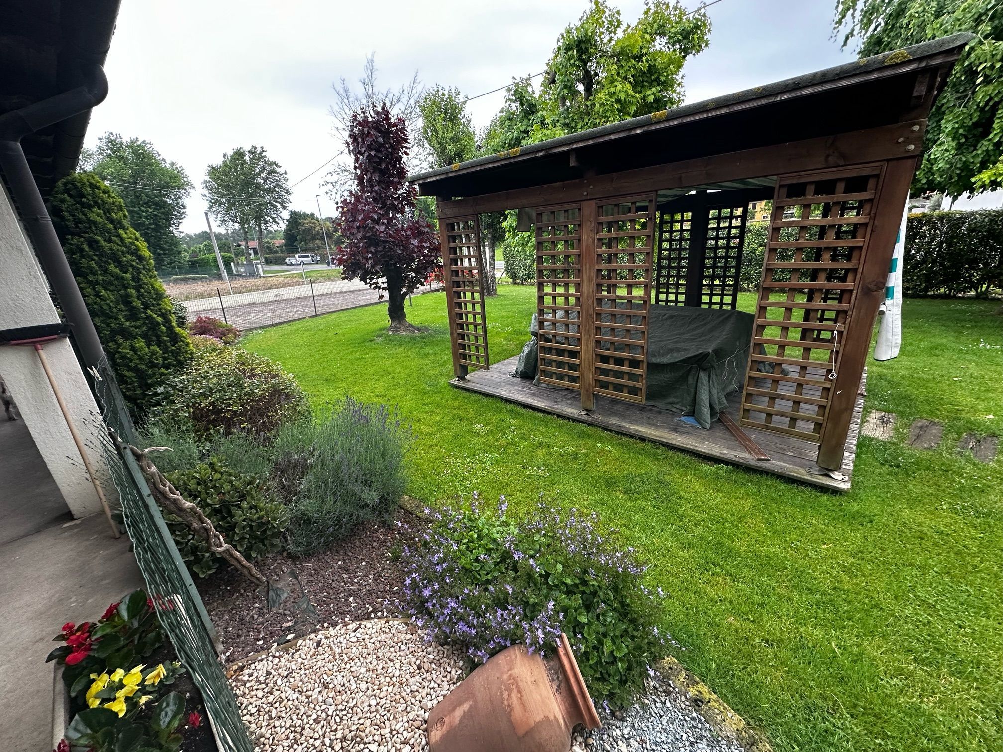 Casa di privati condivide giardino vicino Venezia