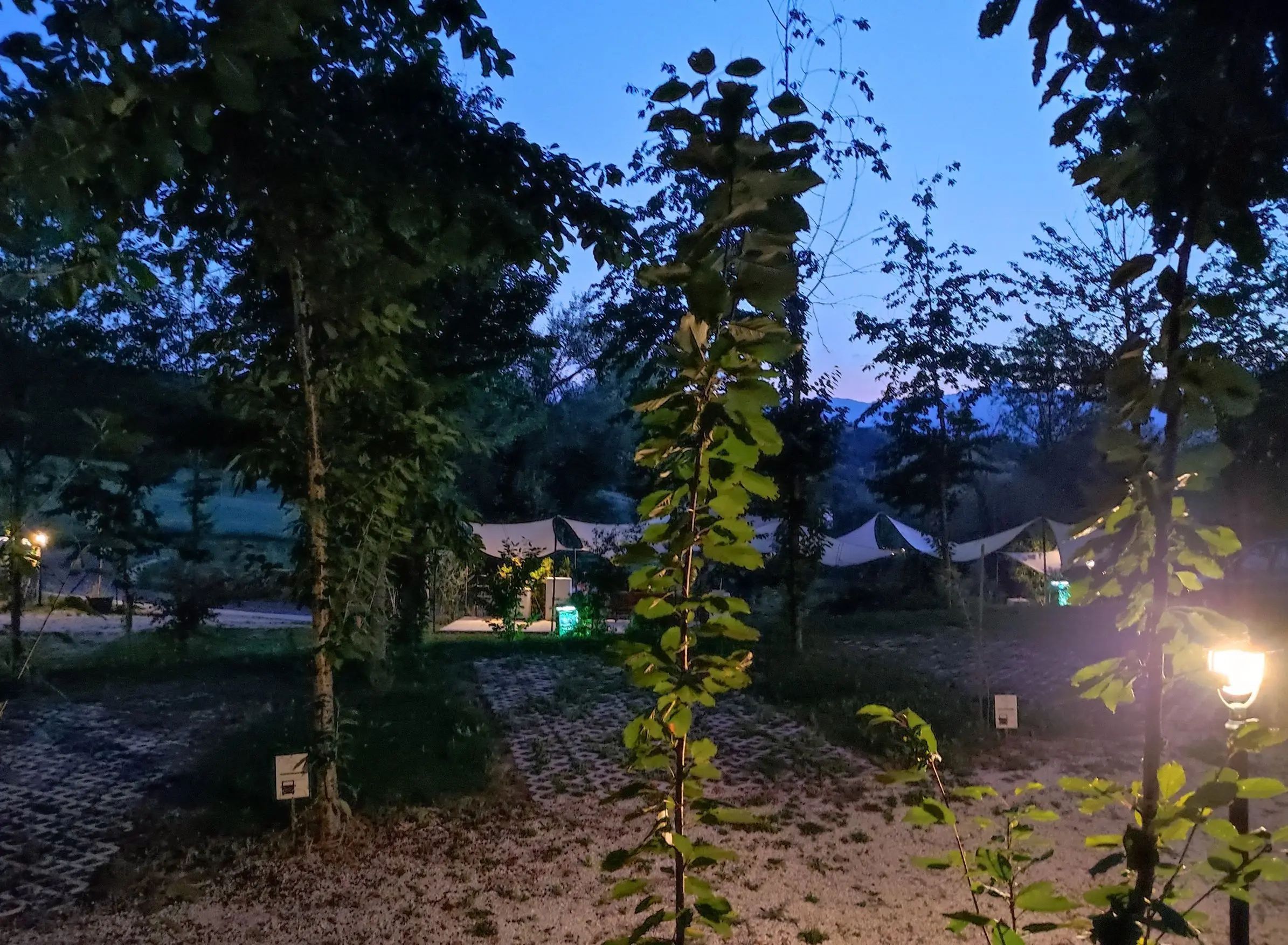 Glamping Saecula: Tenda Lodge Canadienne per la tua vacanza nelle Marche