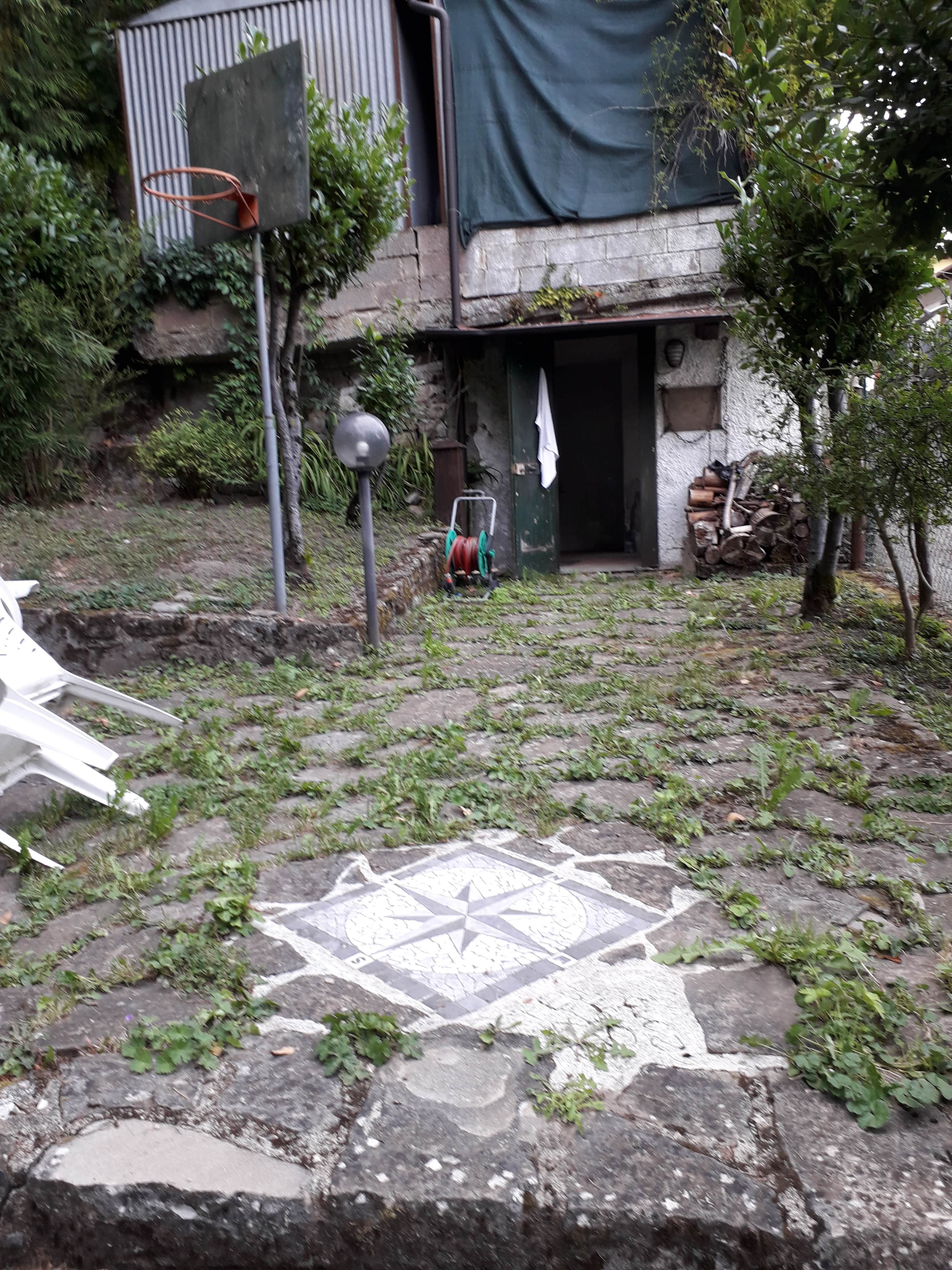 Giardino piantumato nel Modenese