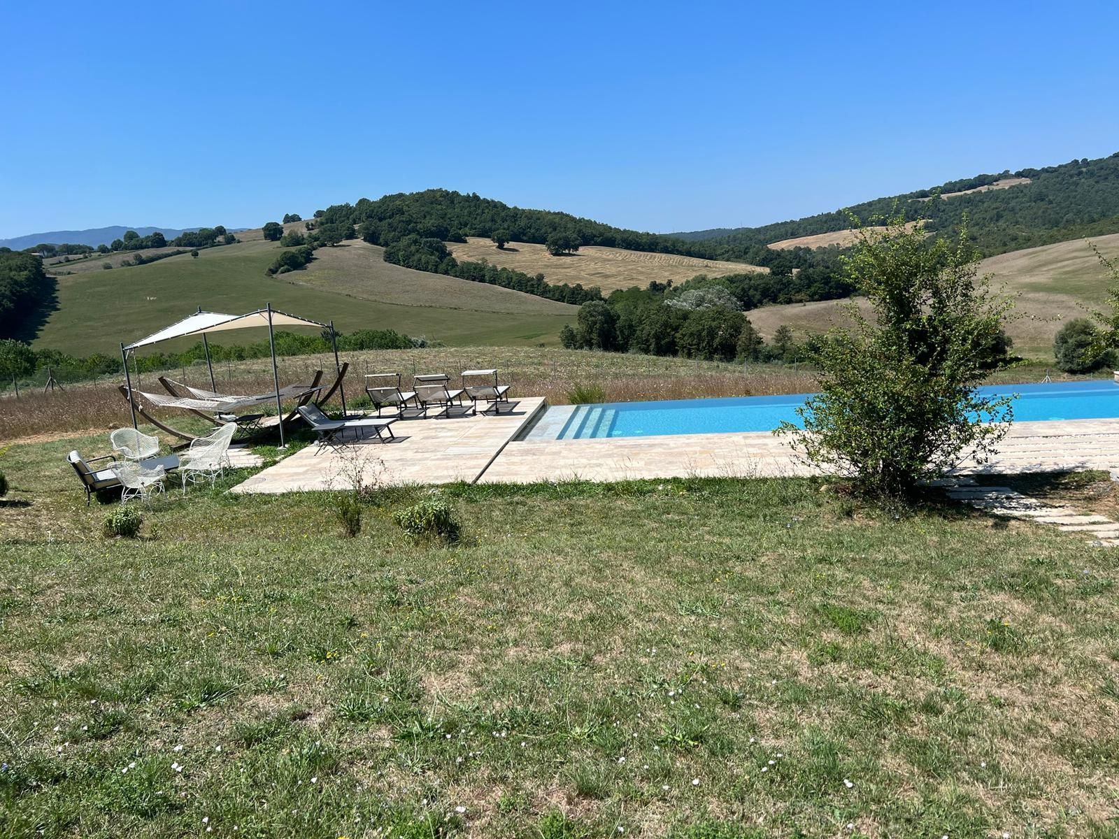 Nel Senese su di un poggio incantato ed esclusivo
