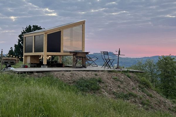 Glamping nelle Langhe nella skyroom per vedere le stelle