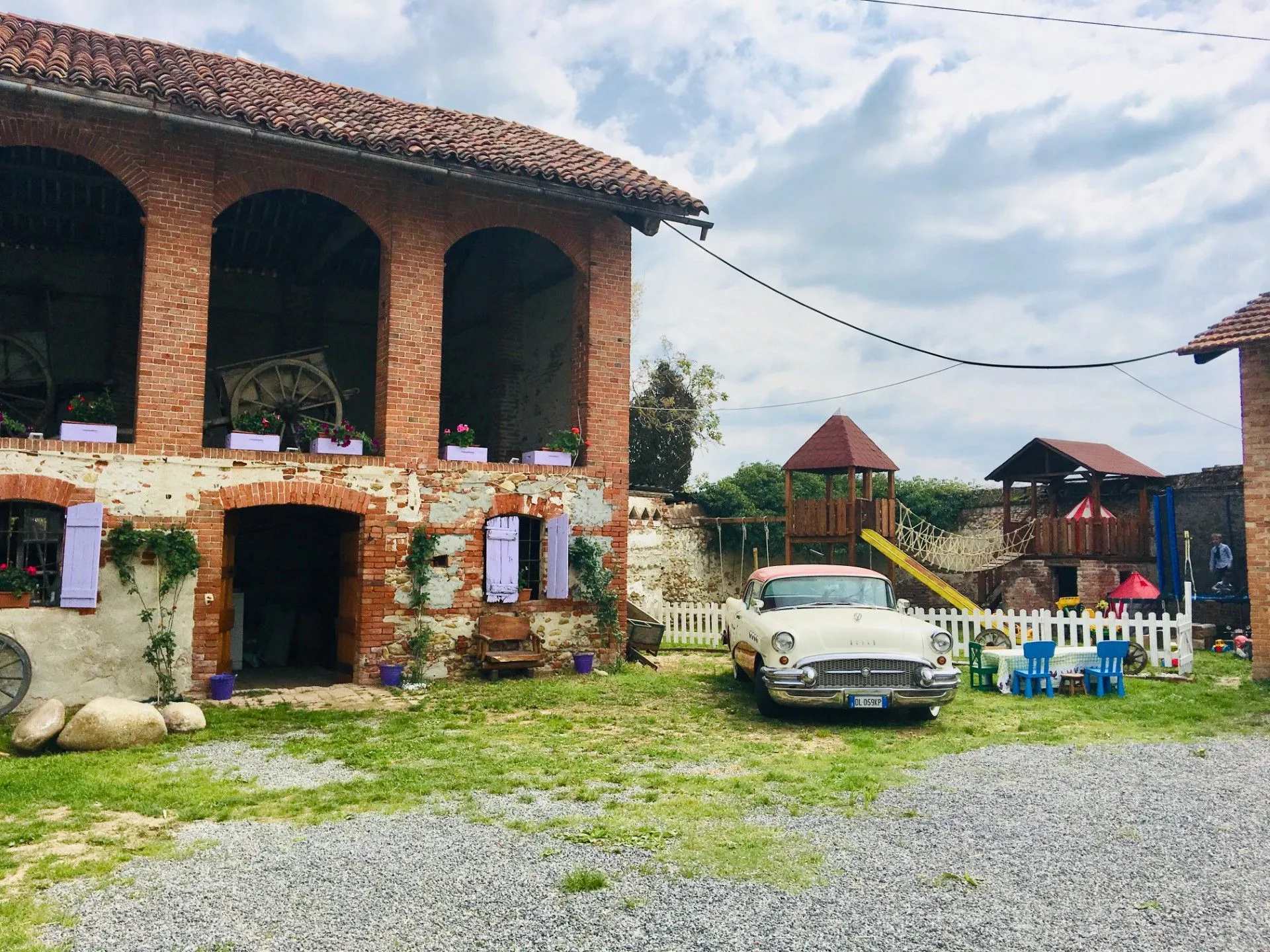 Glamping nelle Langhe nella skyroom per vedere le stelle
