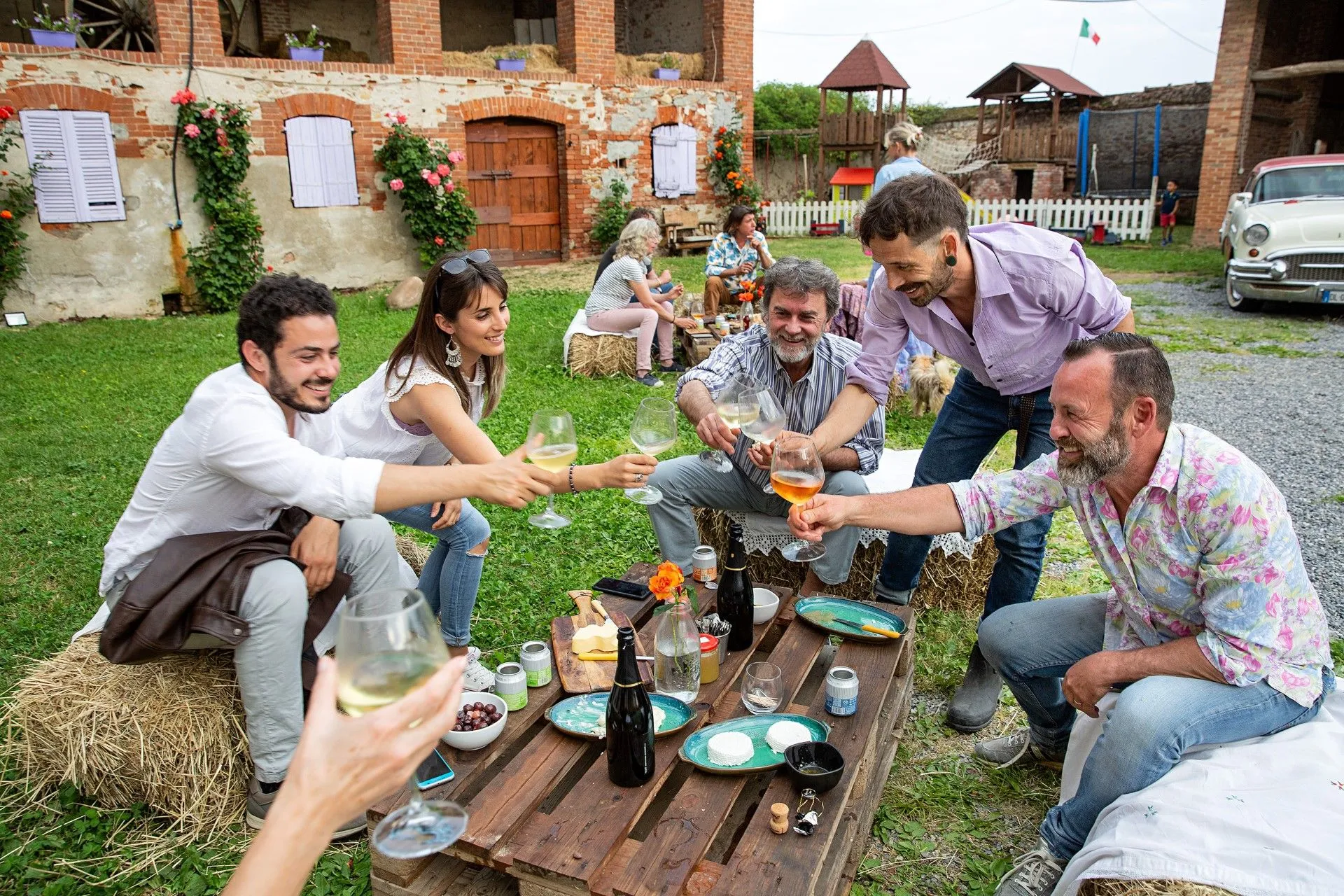 Glamping nelle Langhe nella skyroom per vedere le stelle