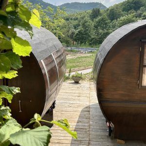 Nelle botti del Rifugio Marsi per la tua vacanza romantica nelle Marche