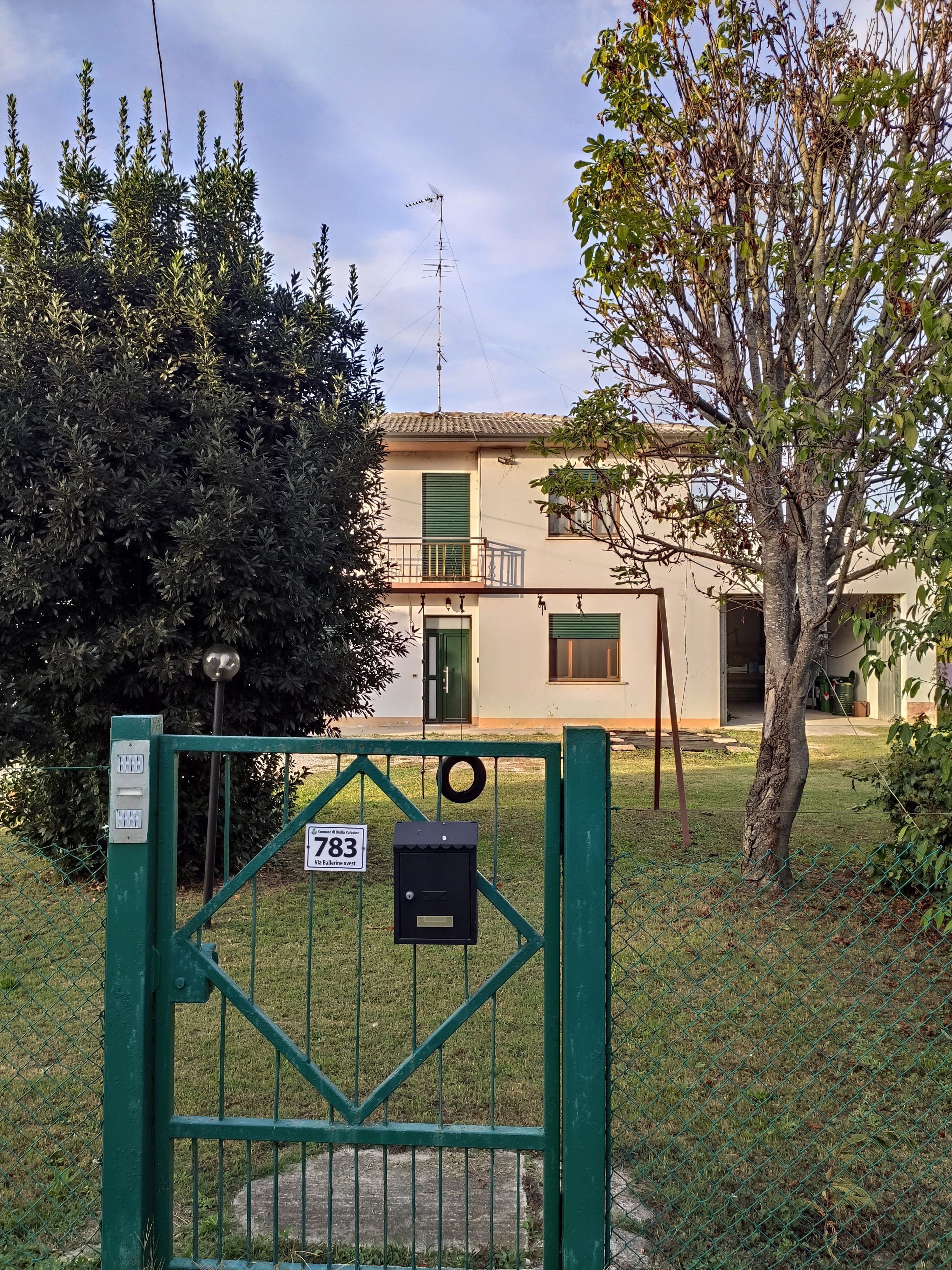 Giardino rustico di campagna tra Ferrara e Rovigo