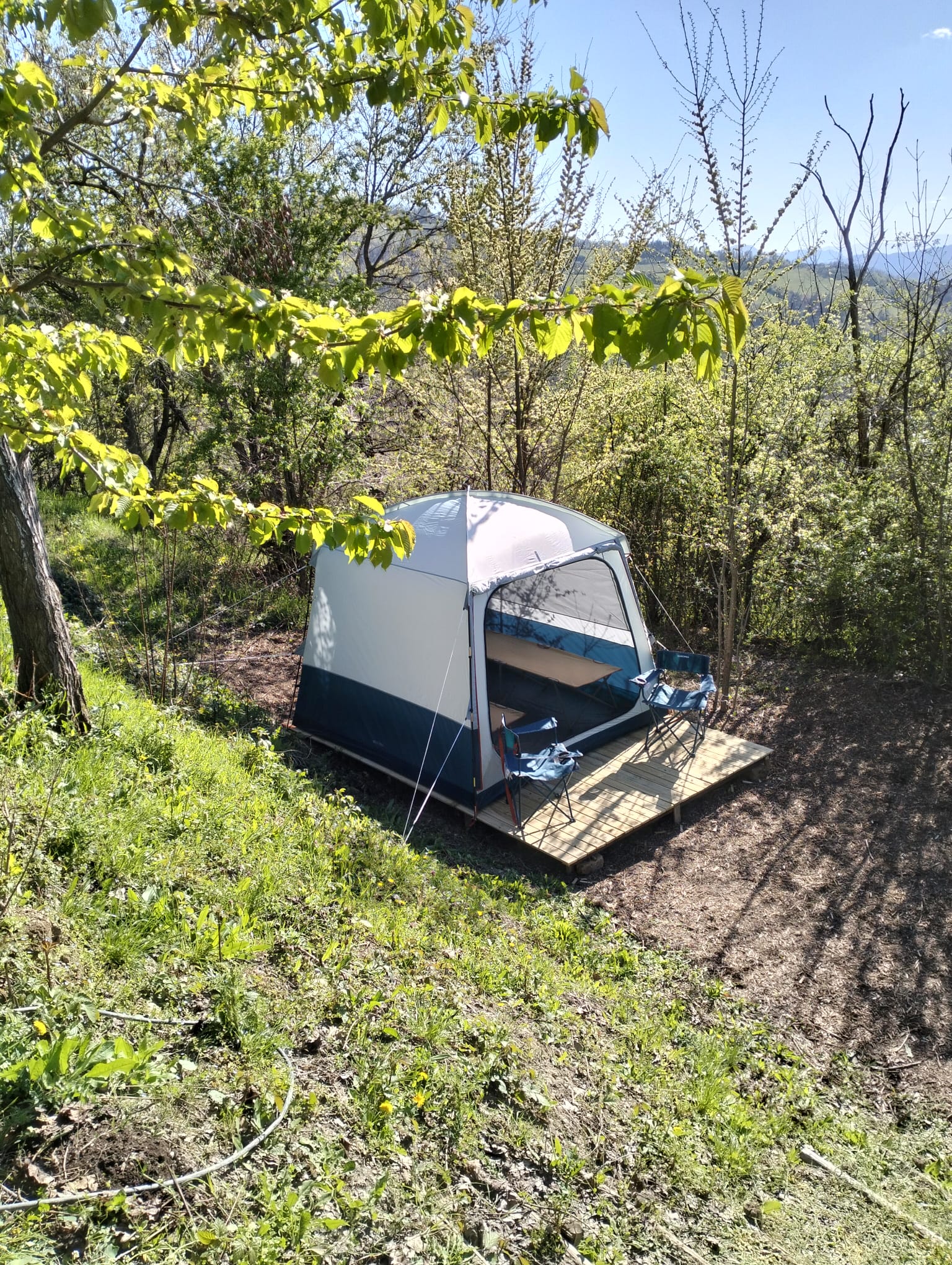 Tende Pronte all'agricampeggio alle pendici di Monte Adone