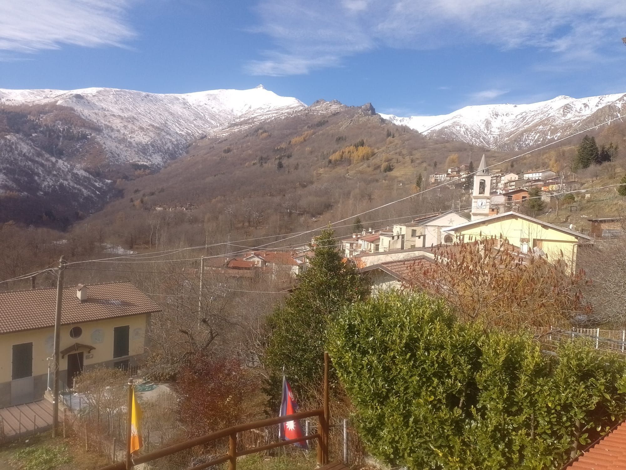 Piazzole tenda nella natura dell'Alta Val Tanaro, sulle Alpi Liguri