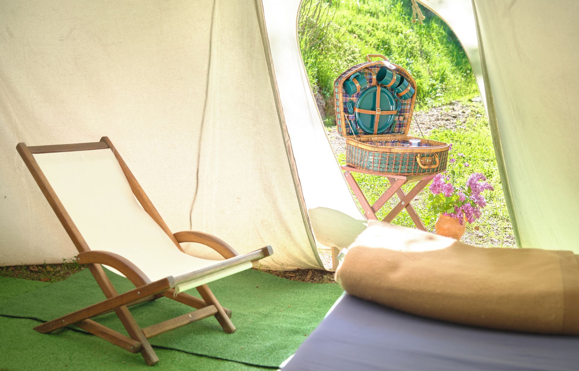 Glamping in a tipi Indian tent in the beautiful environment of the Ligurian Alps