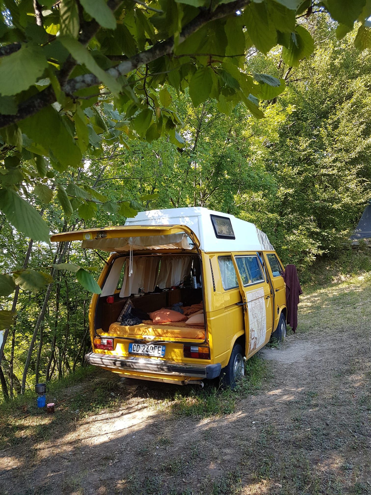 Pulmino Hippie in Liguria