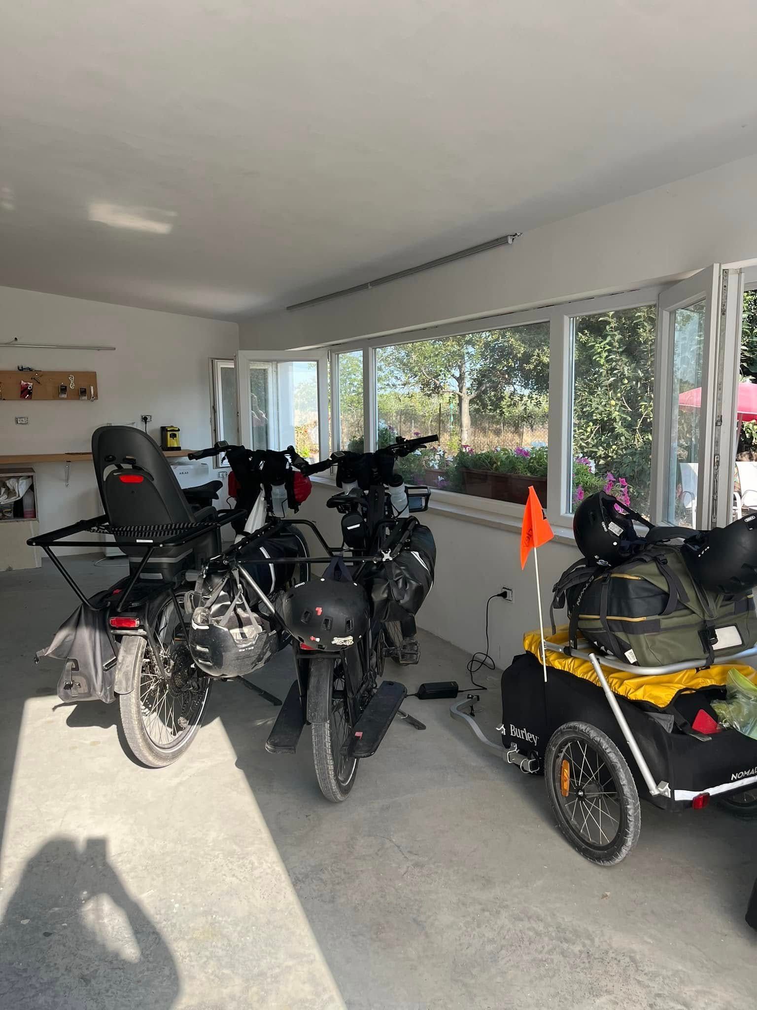 Piazzole per tende in uliveto a Punta Aderci