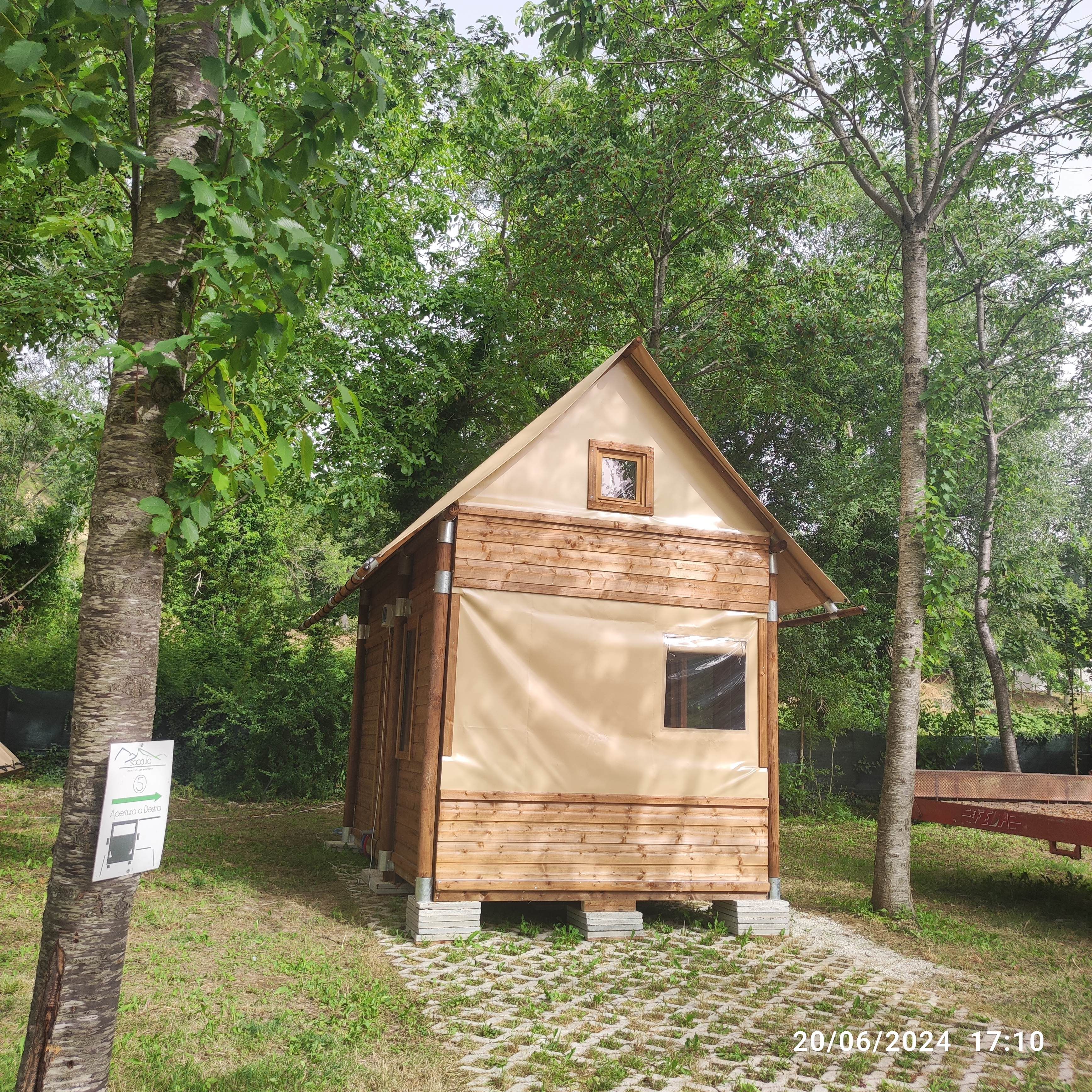 “Glamping-Tenda Lodge” Bivouac III" -  dedicata al “bike”