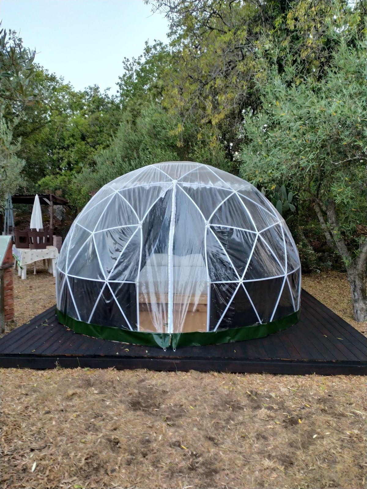 Glamping sotto le stelle in cupola geodetica in Sicilia