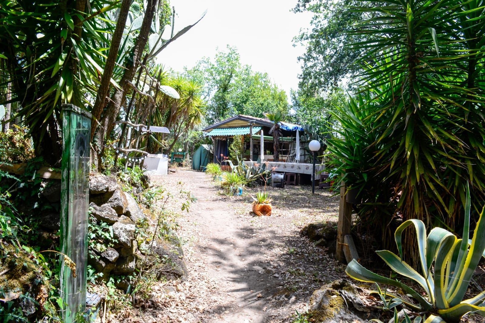 Glamping sotto le stelle in cupola geodetica in Sicilia