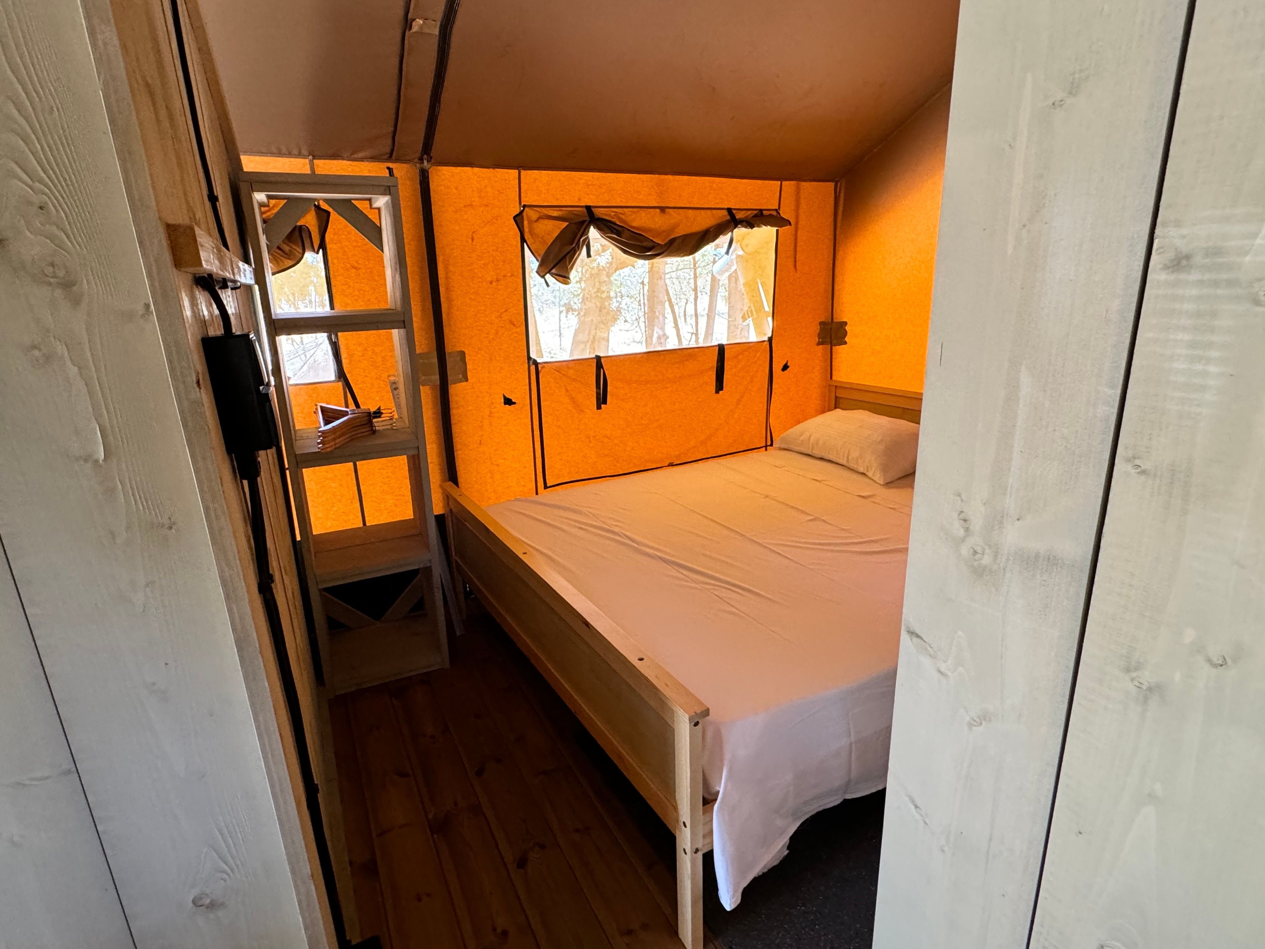 Glamping in tende attrezzate con bagno privato