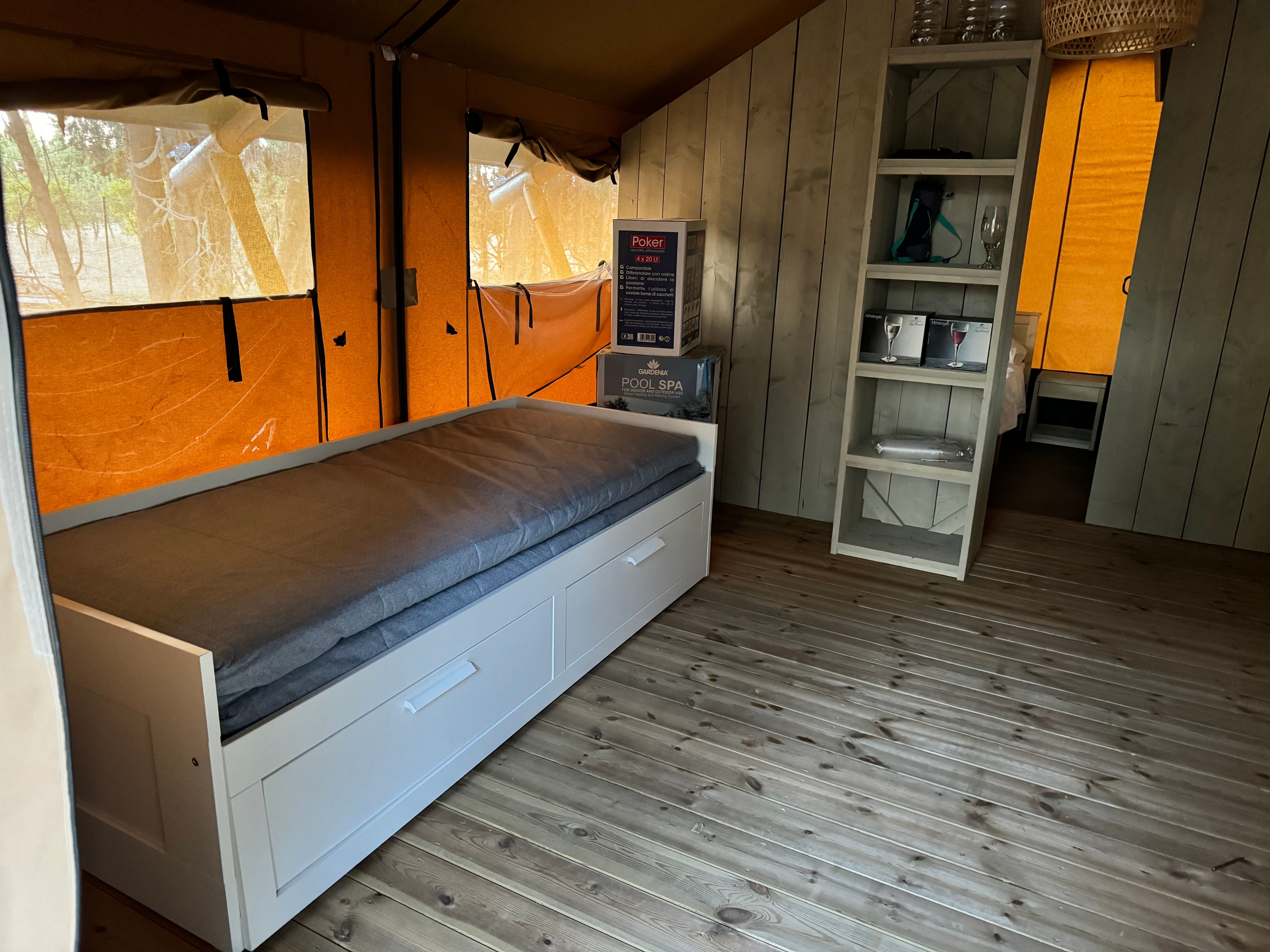 Glamping in tende attrezzate con bagno privato